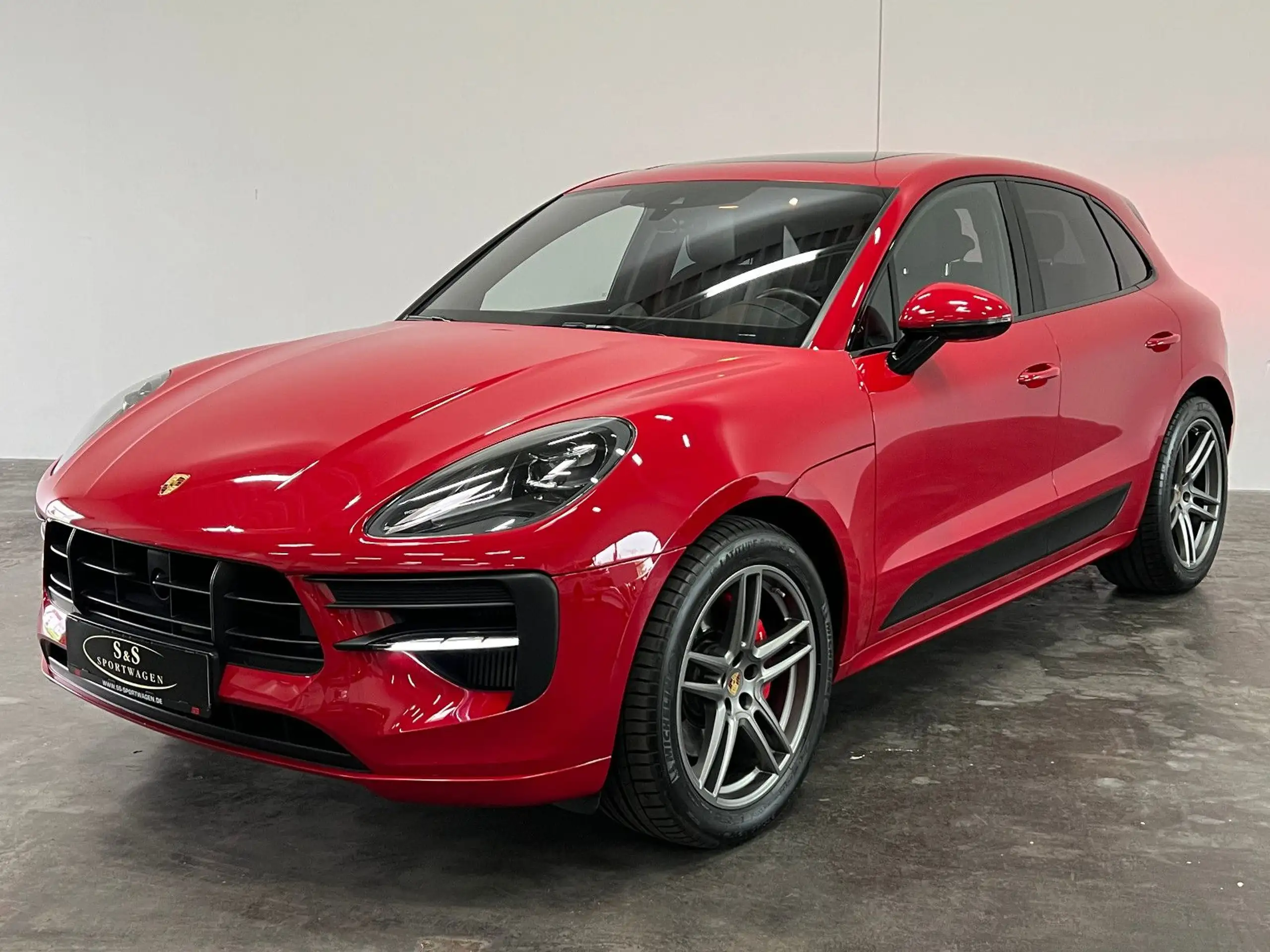 Porsche - Macan