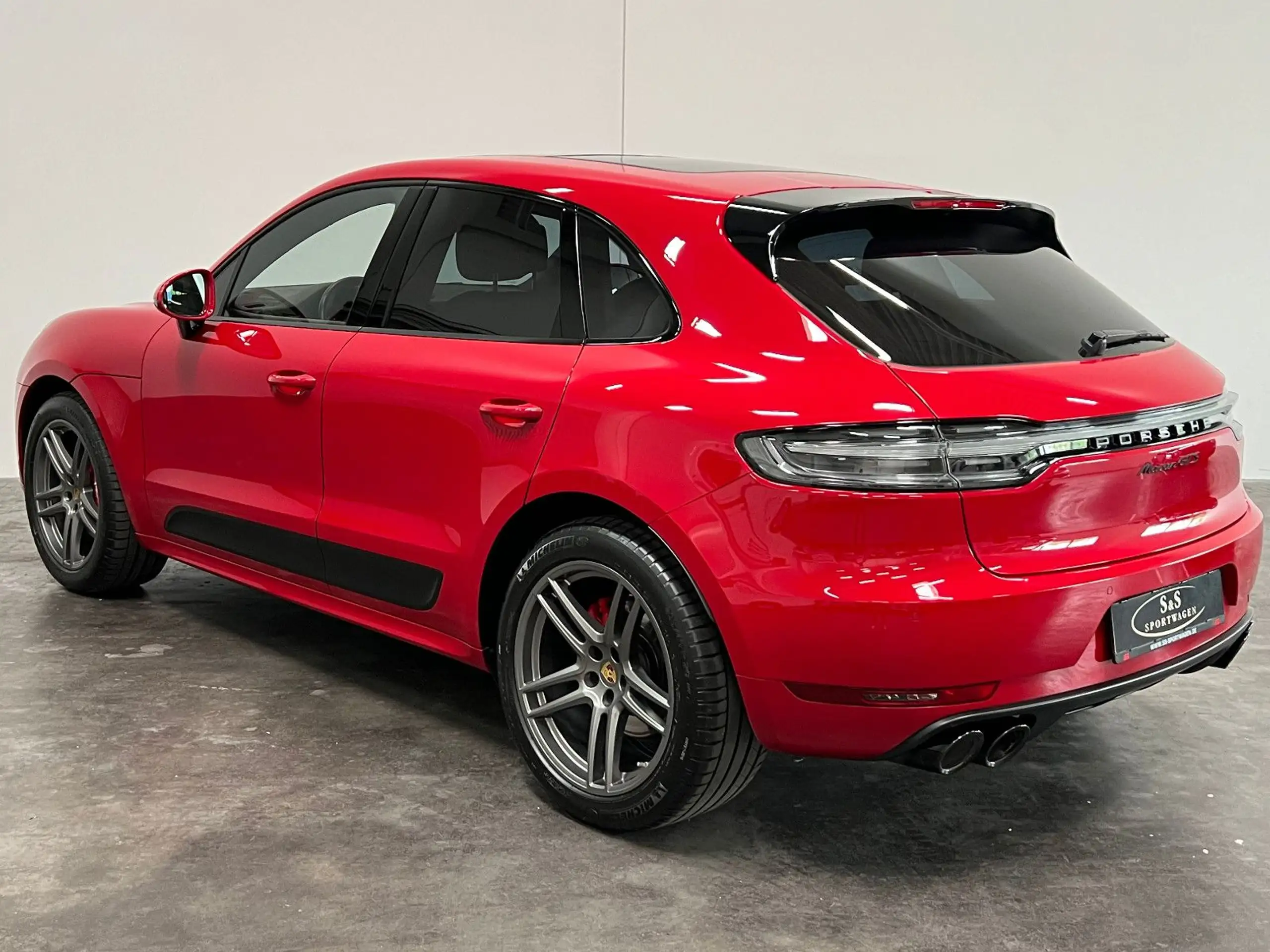 Porsche - Macan