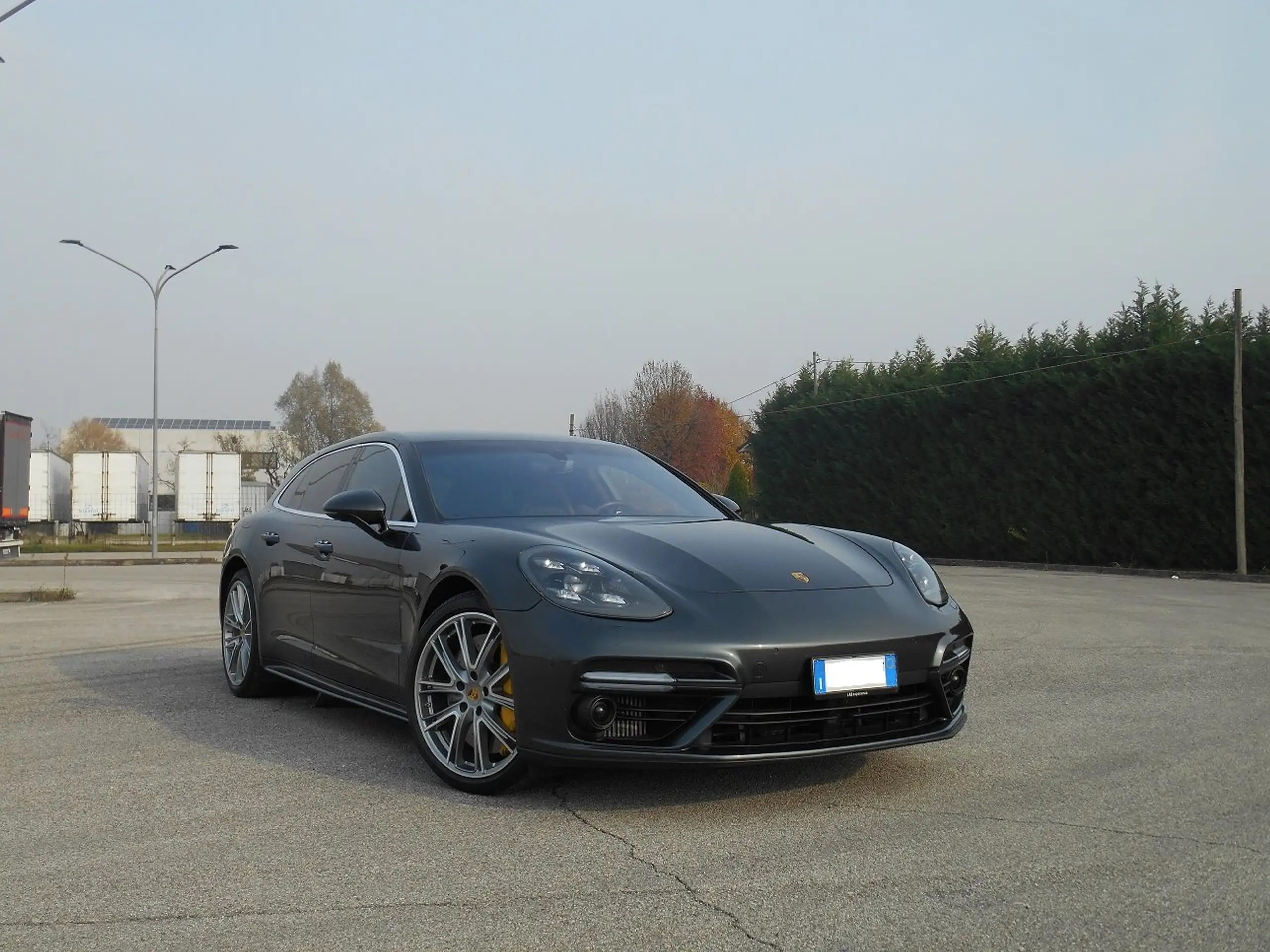 Porsche - Panamera