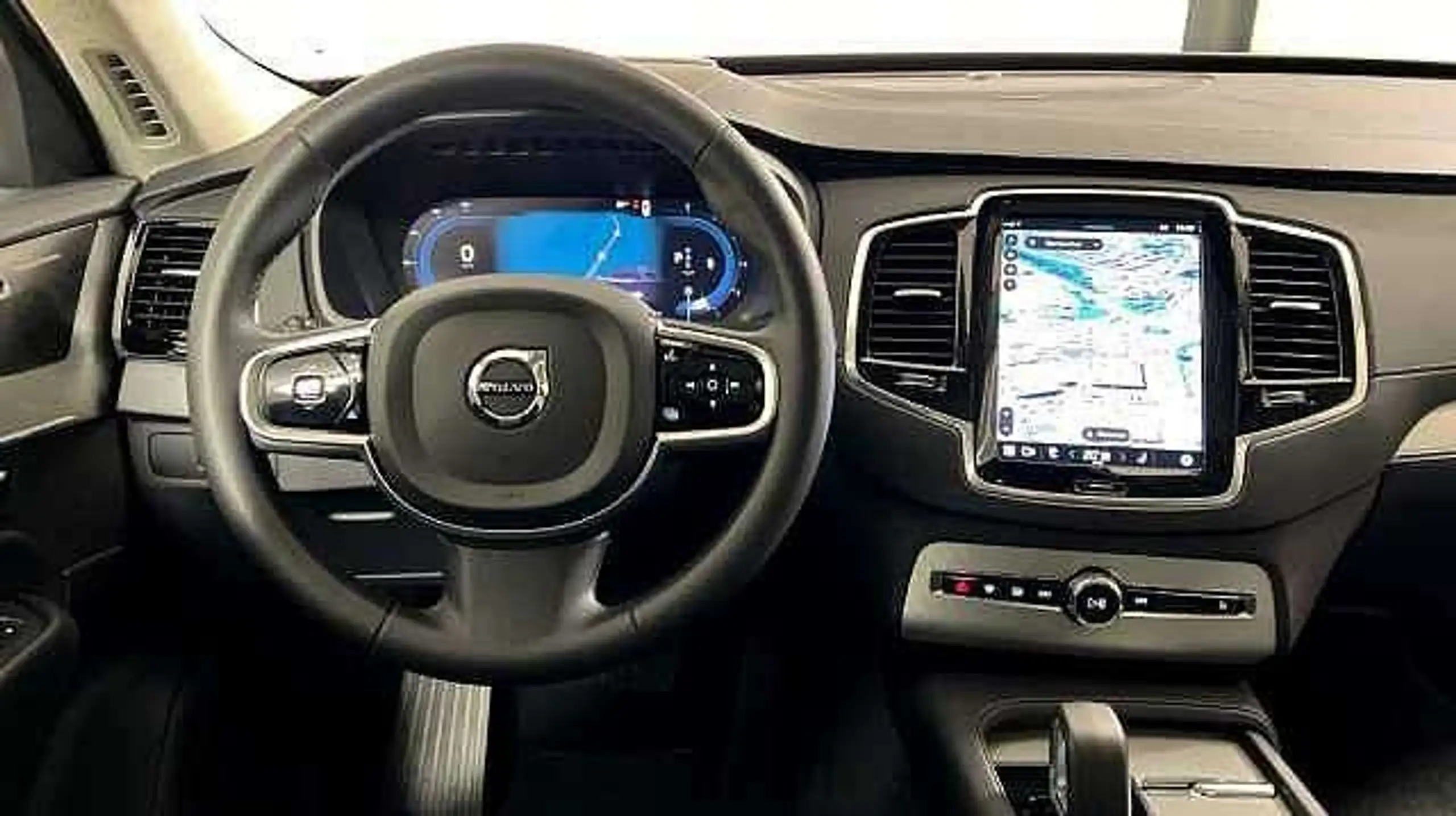 Volvo - XC90