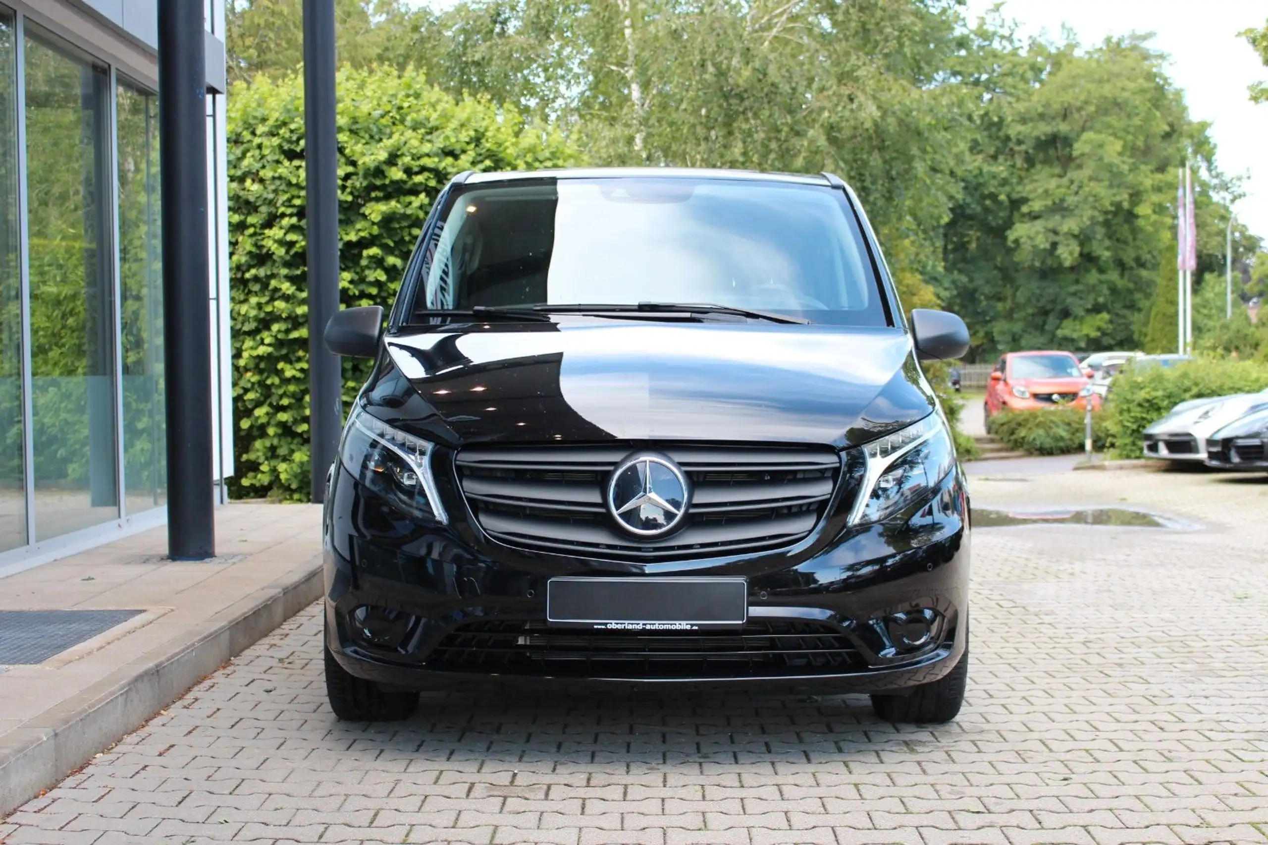 Mercedes-Benz - Vito