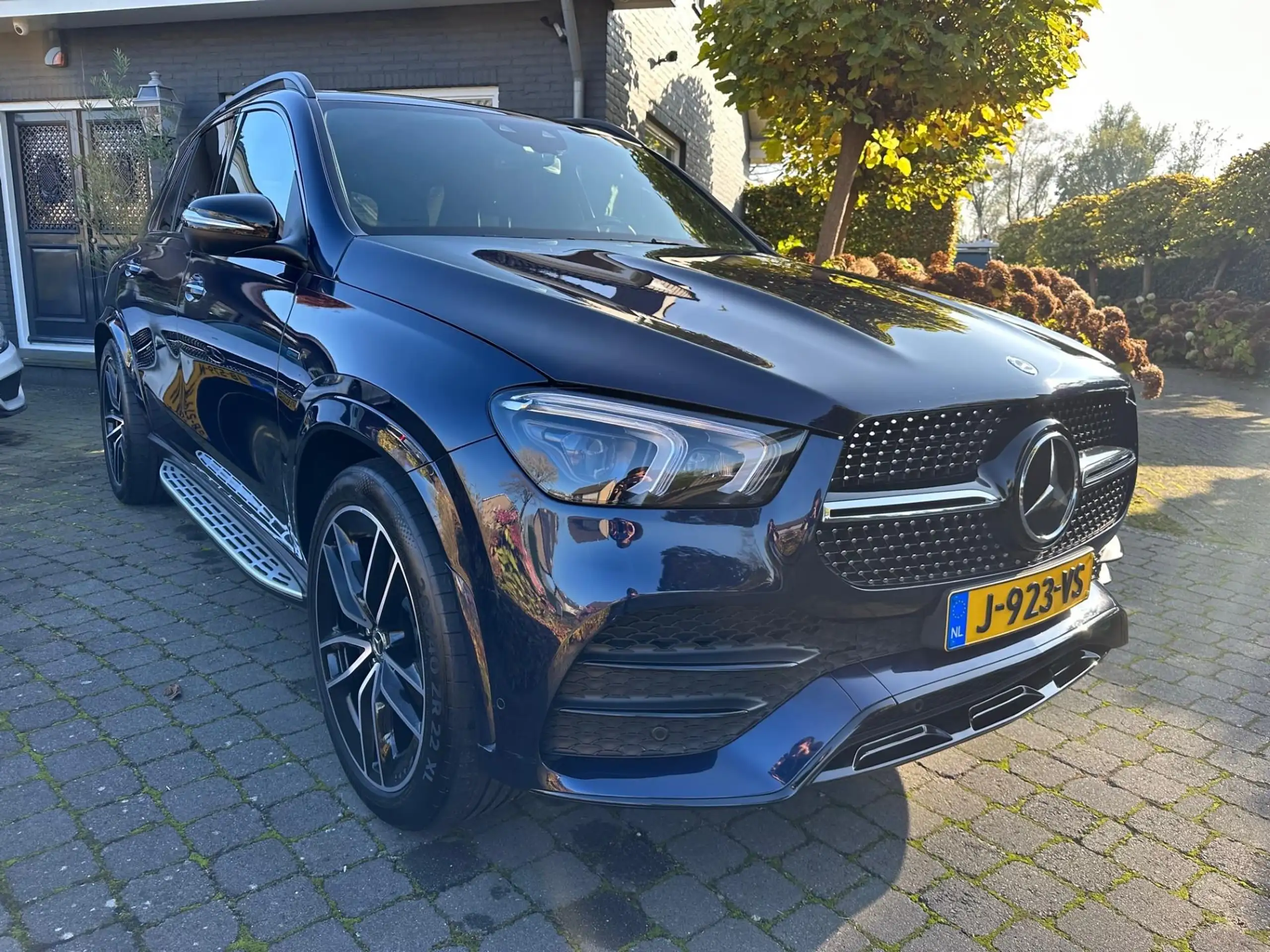 Mercedes-Benz - GLE 350