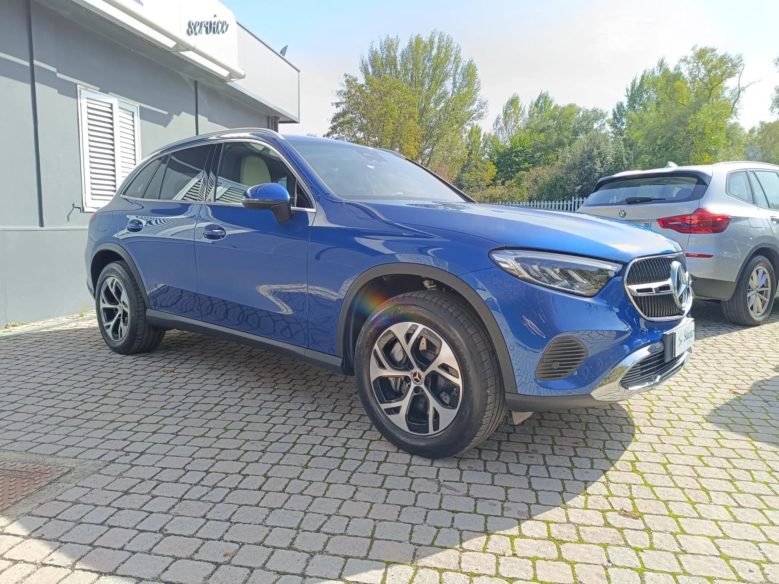 Mercedes-Benz - GLC 300