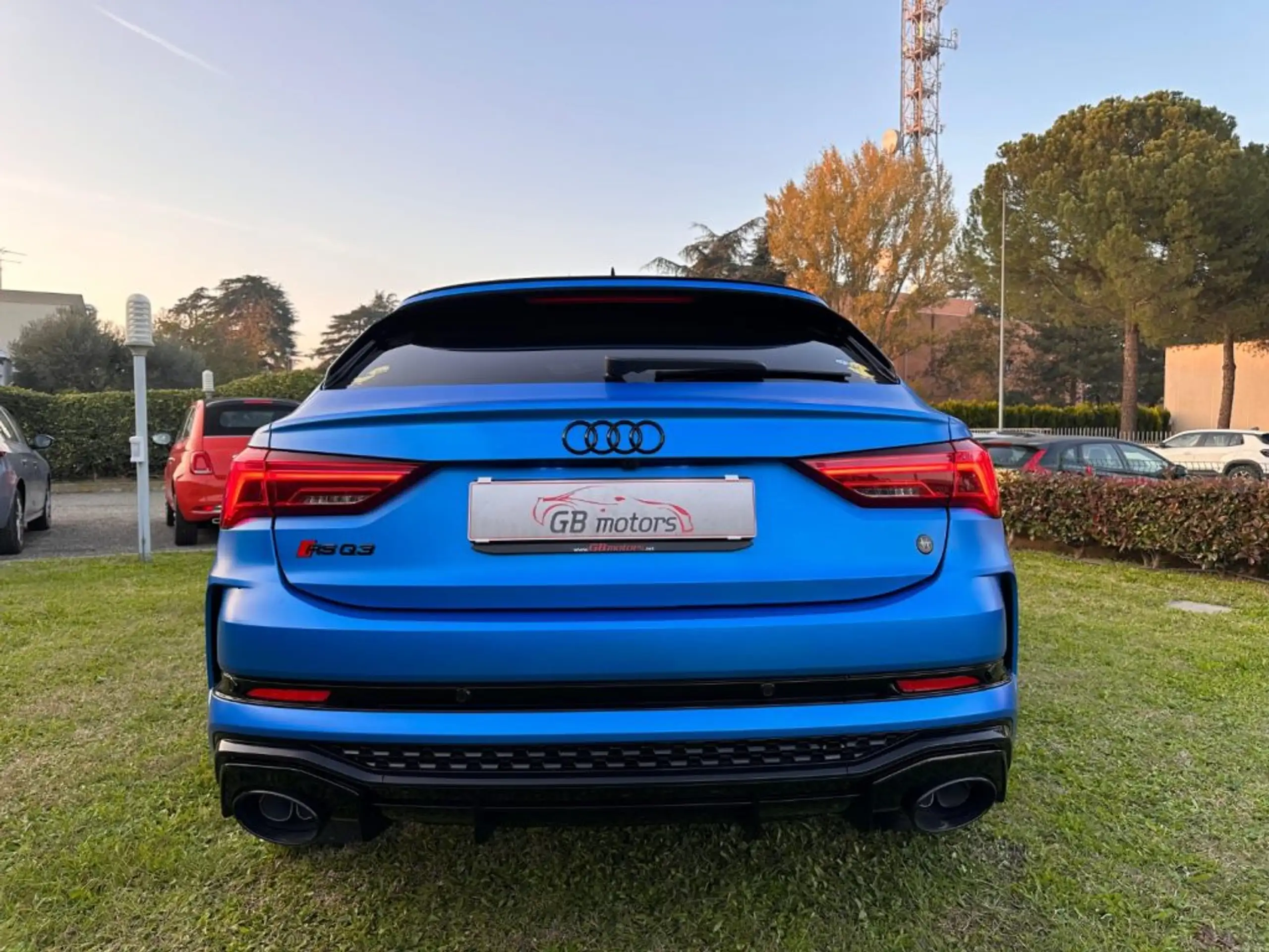 Audi - RS Q3