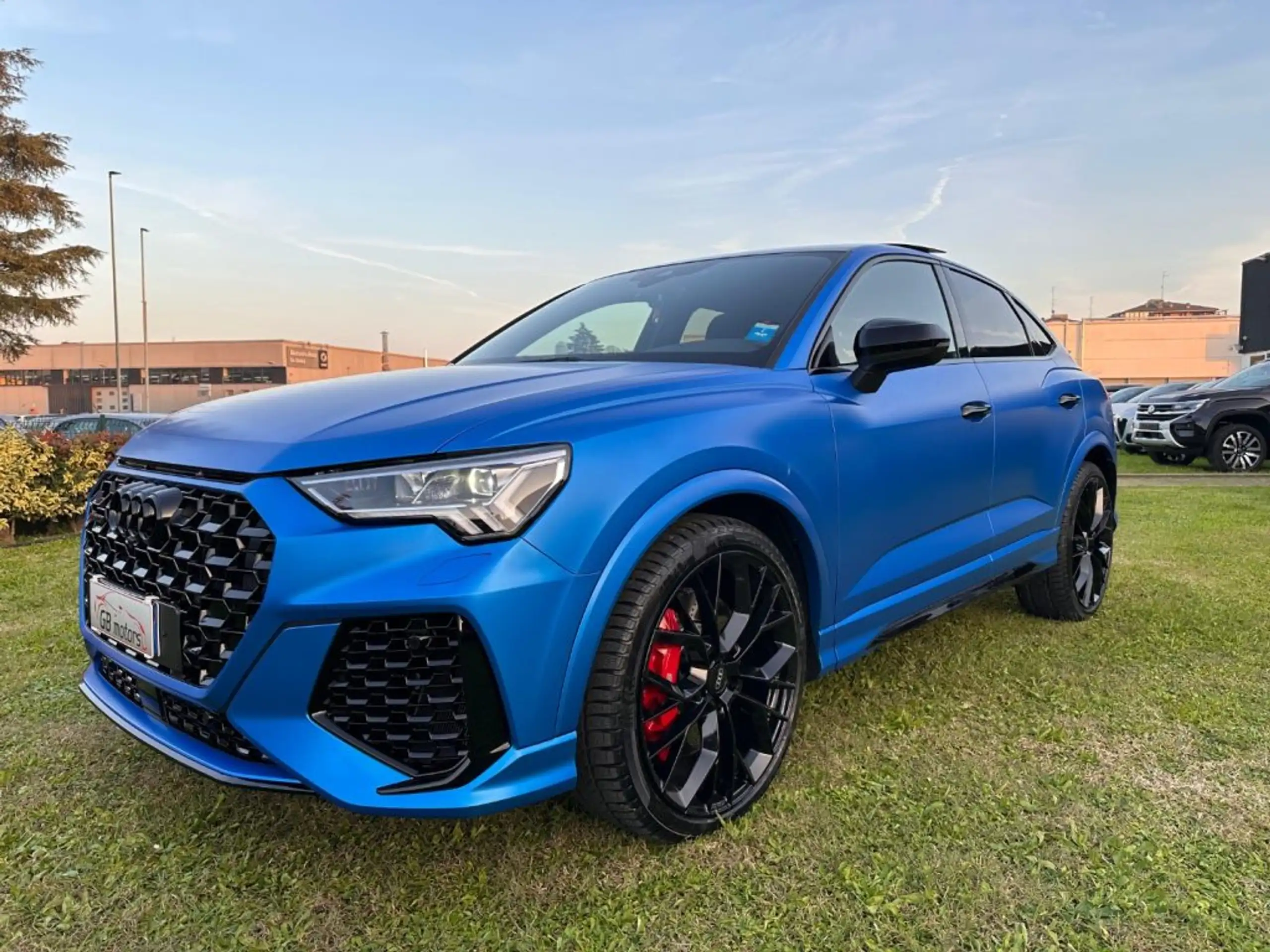 Audi - RS Q3