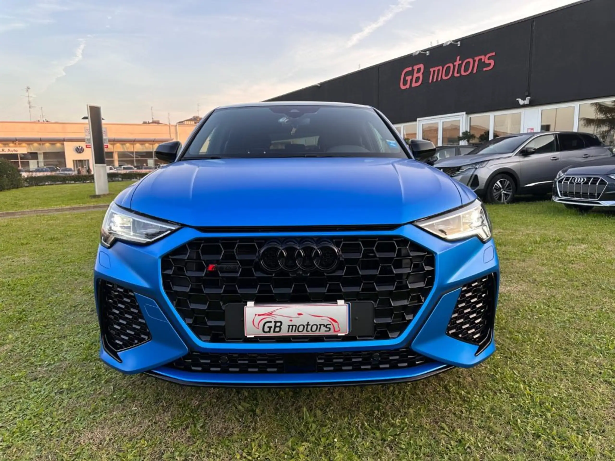 Audi - RS Q3