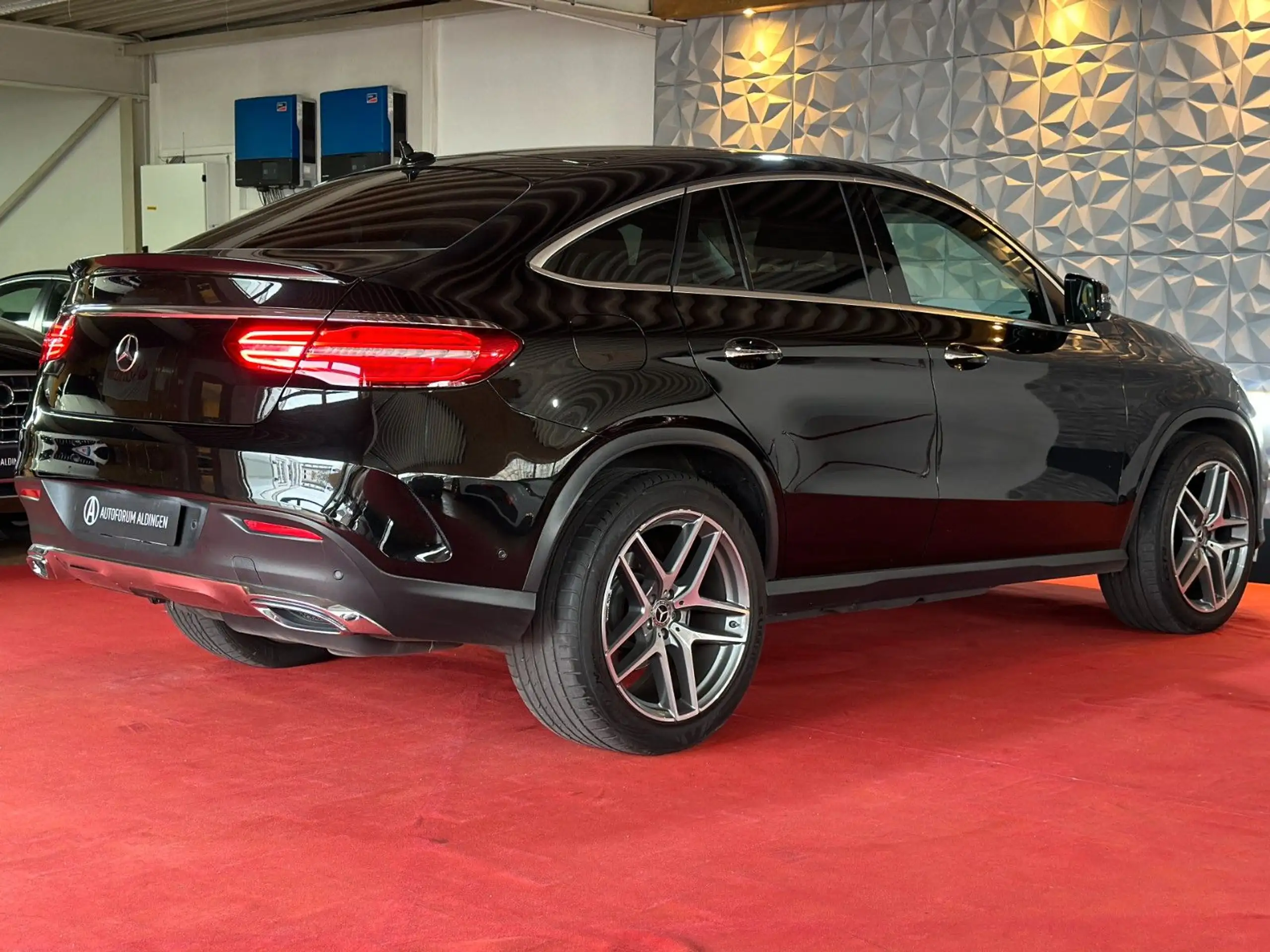 Mercedes-Benz - GLE 350