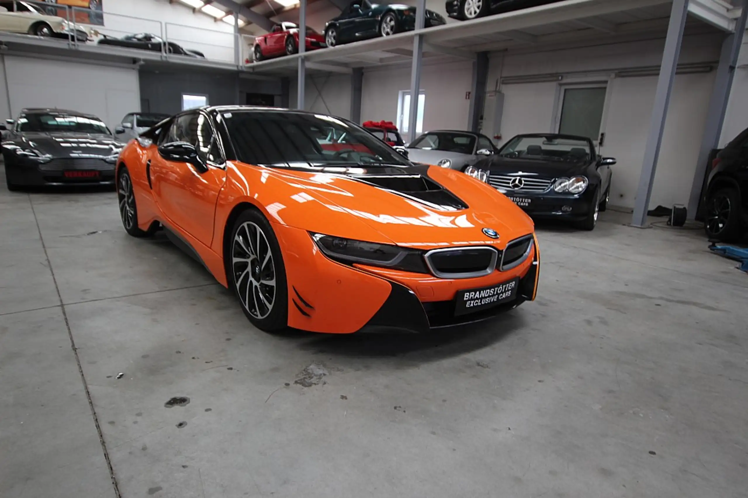 BMW - i8