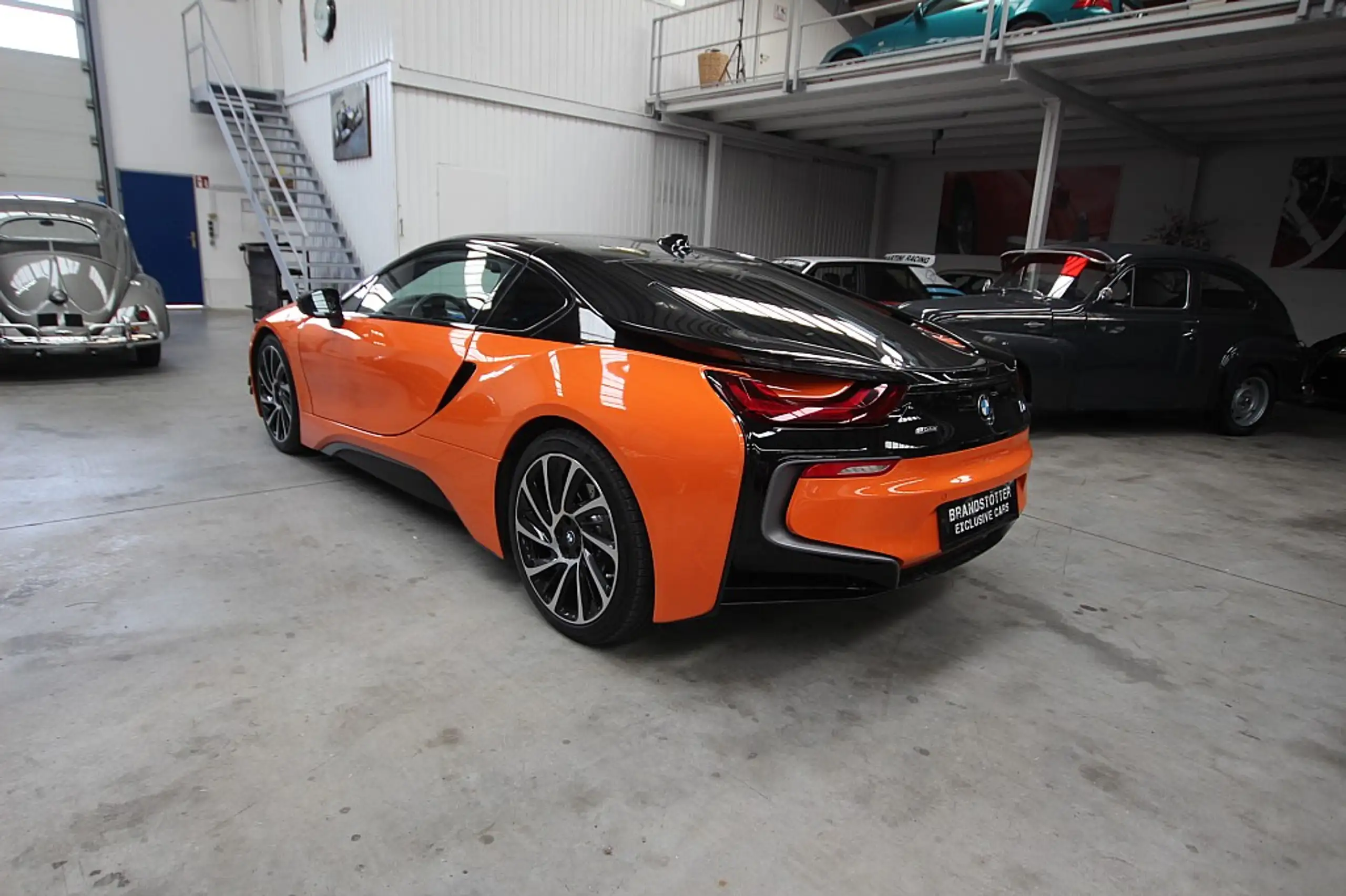 BMW - i8