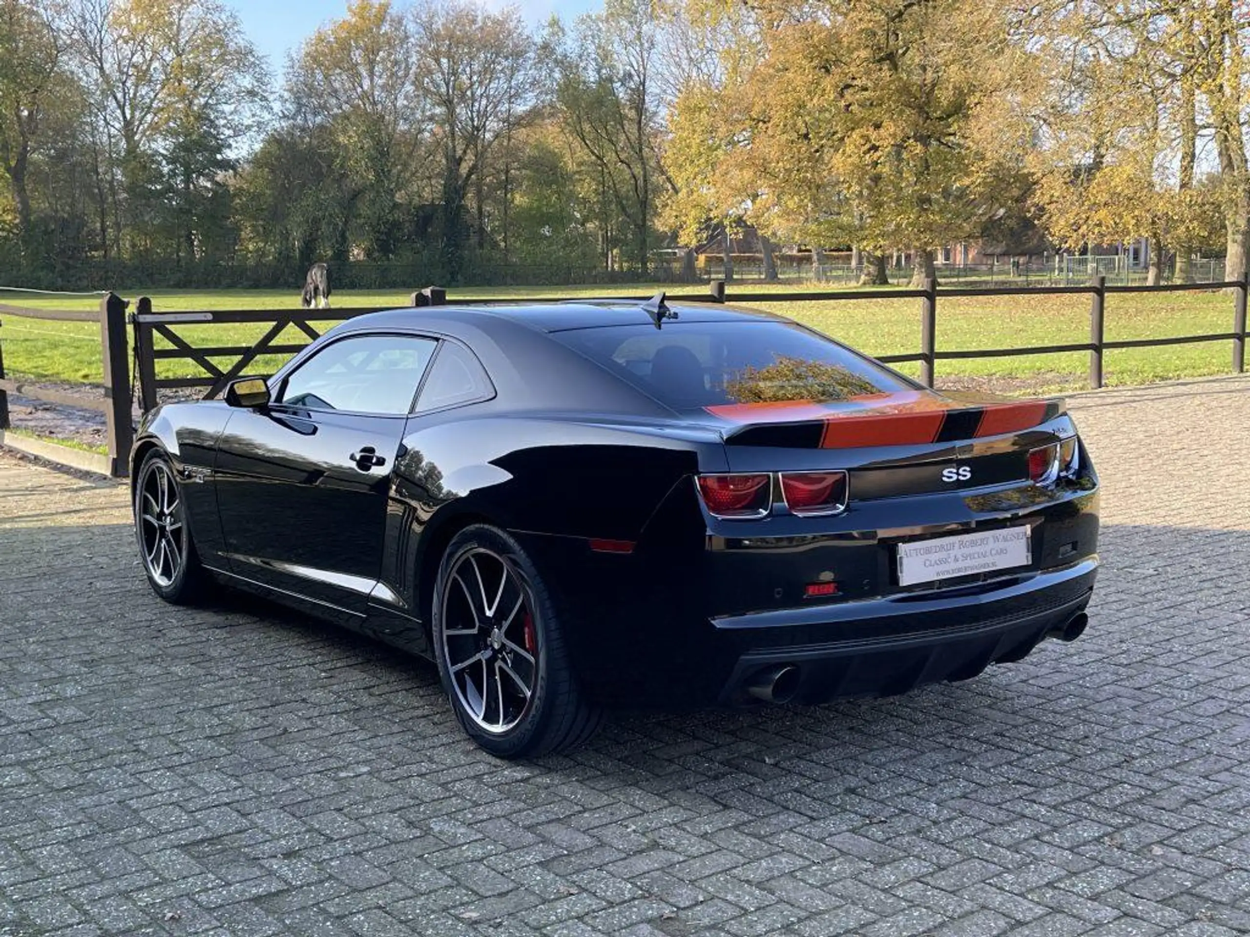 Chevrolet - Camaro