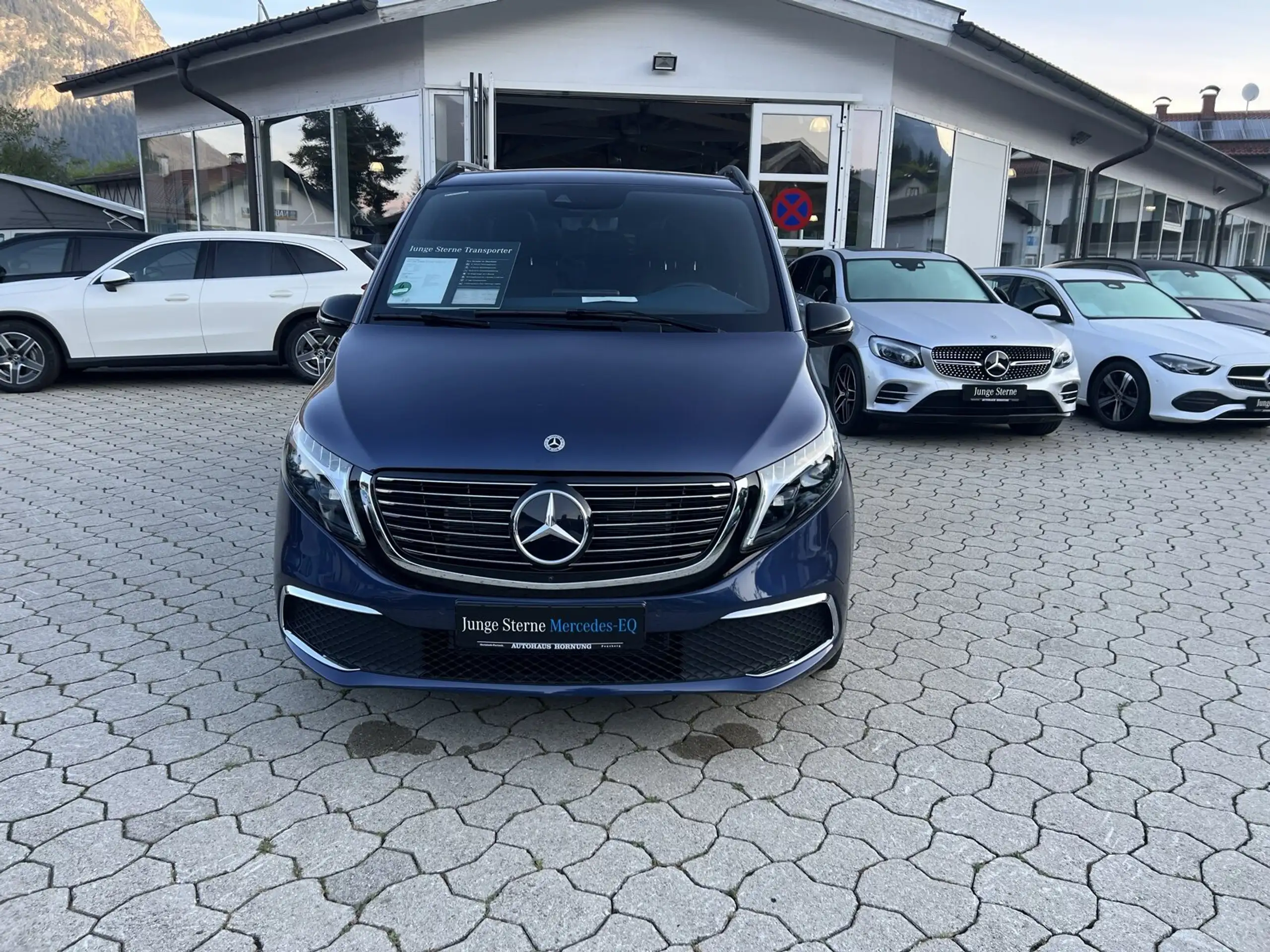 Mercedes-Benz - EQV 300