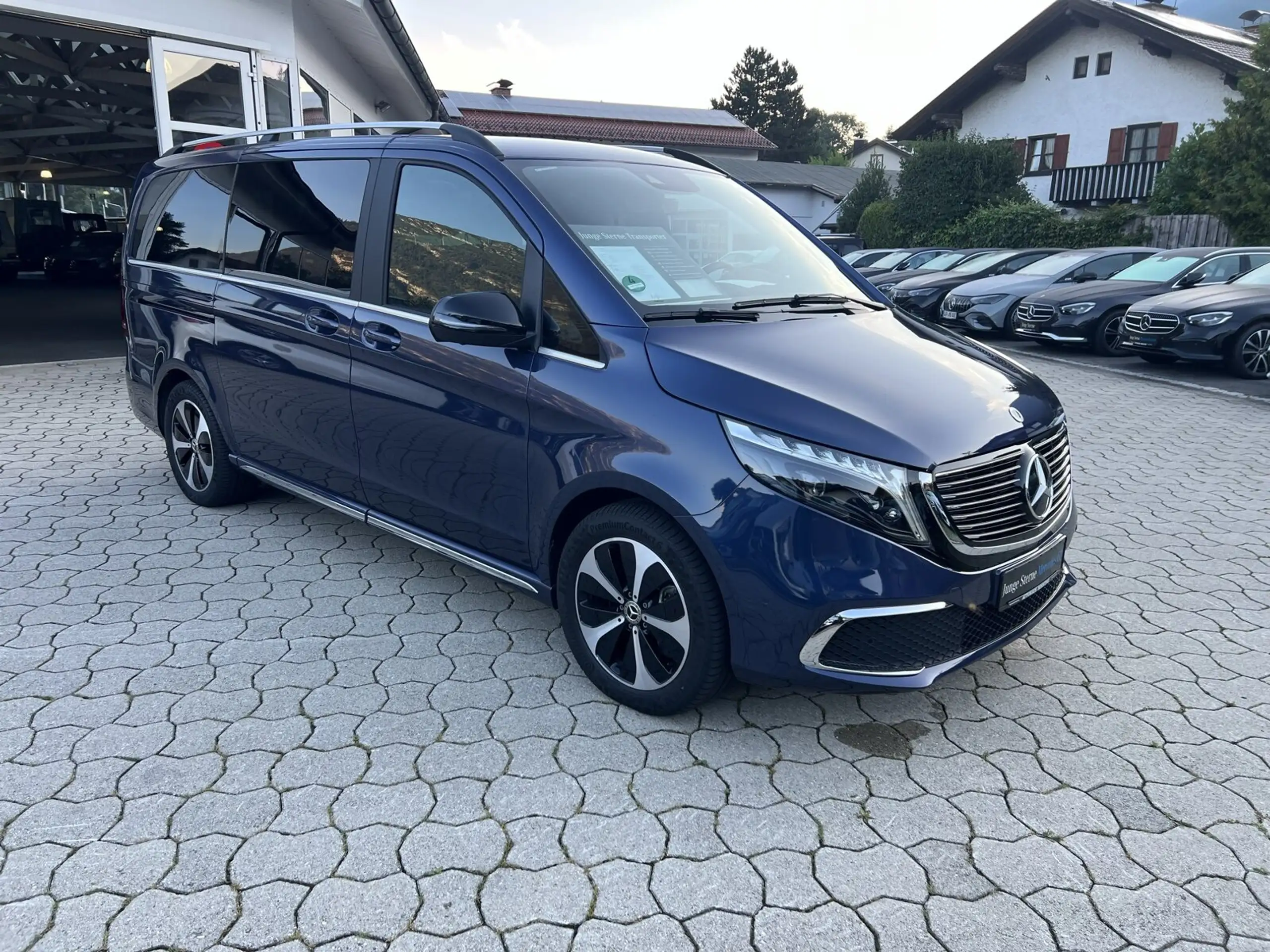 Mercedes-Benz - EQV 300