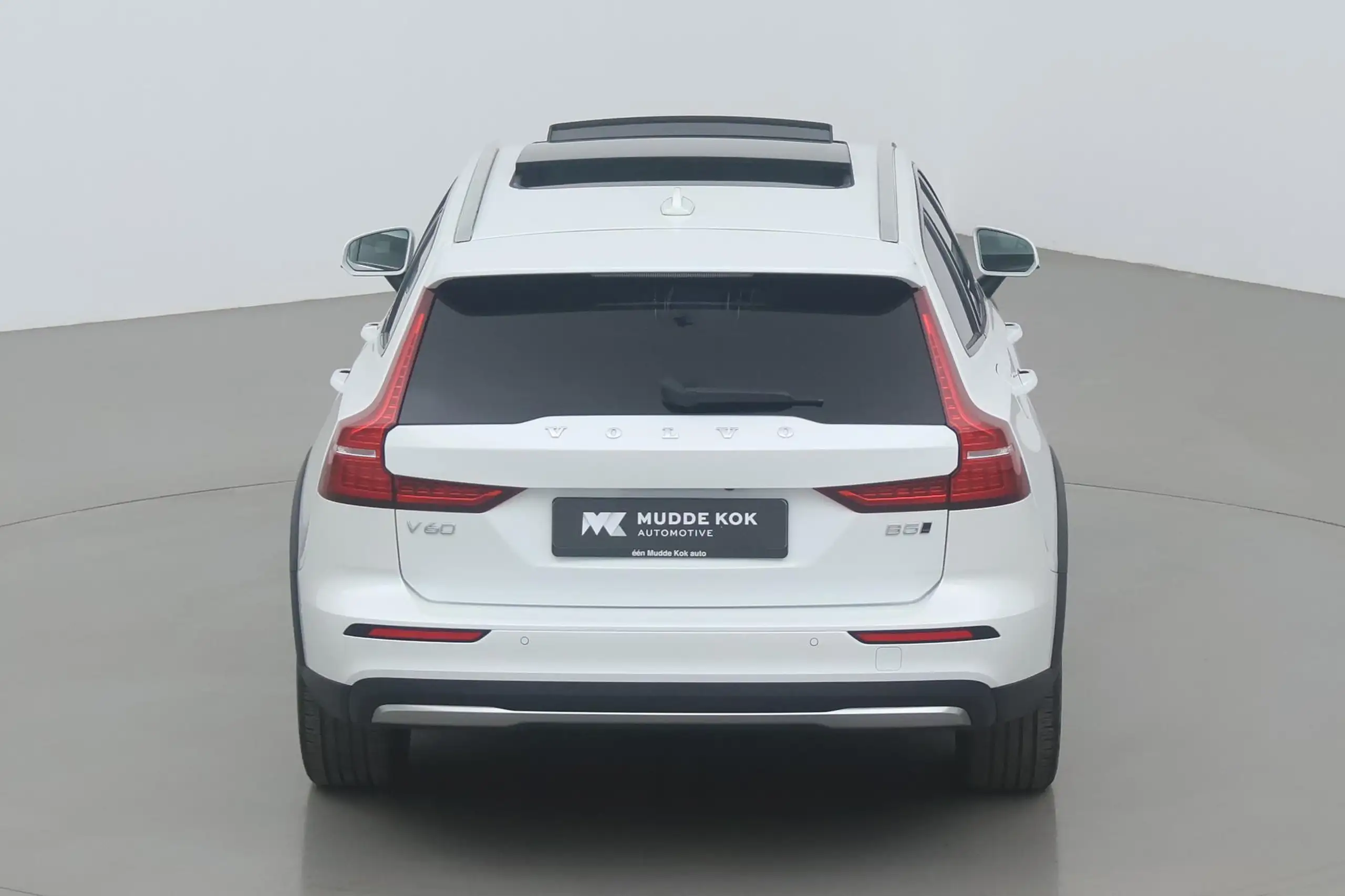 Volvo - V60 Cross Country