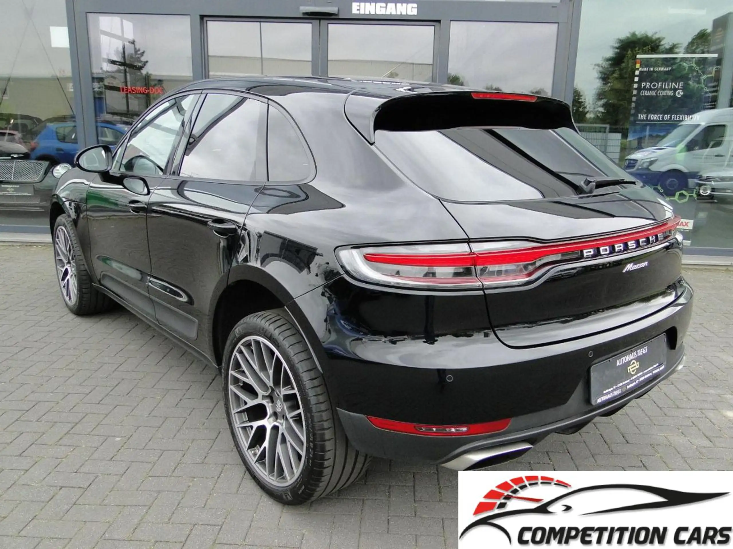 Porsche - Macan