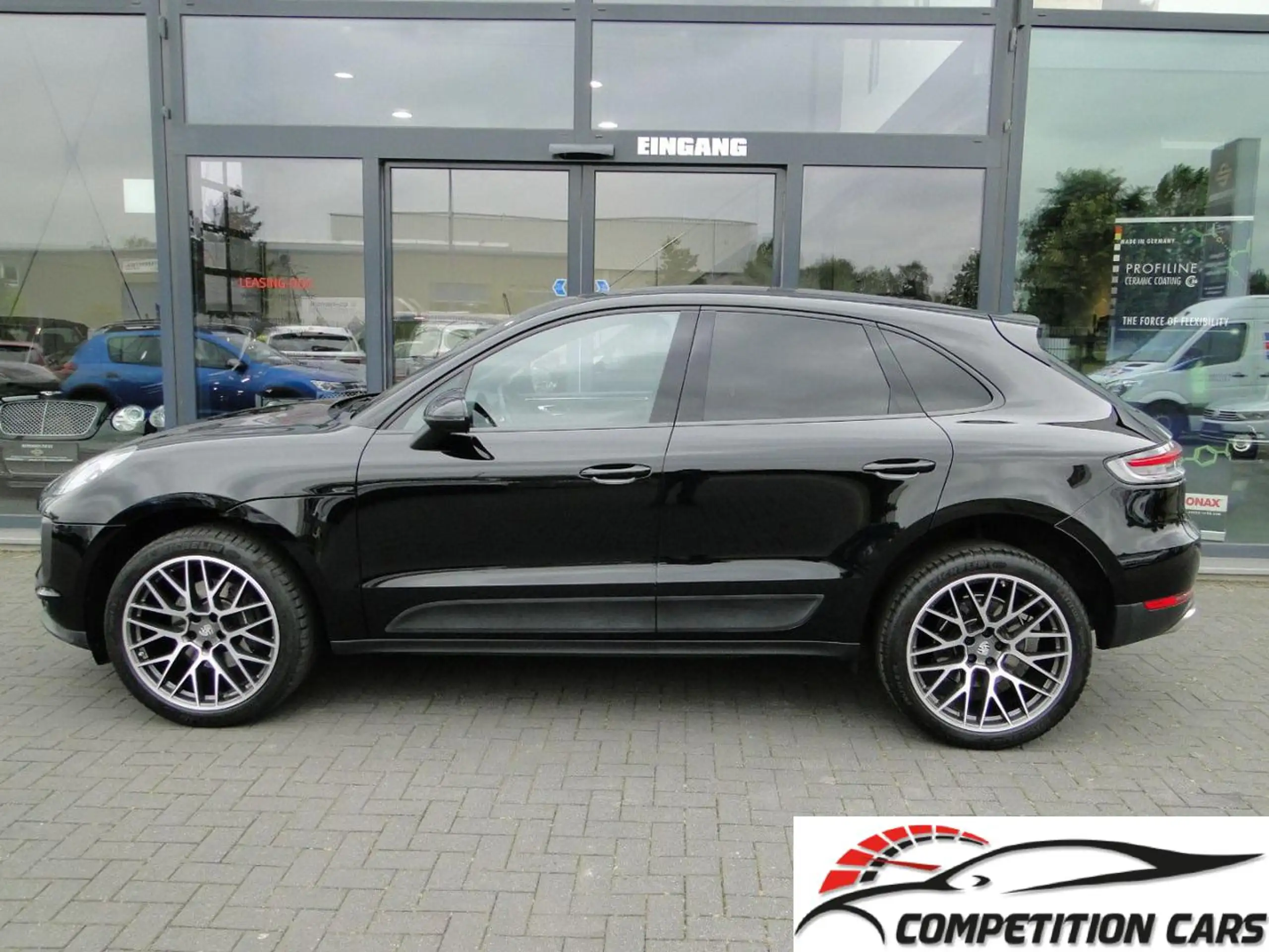 Porsche - Macan