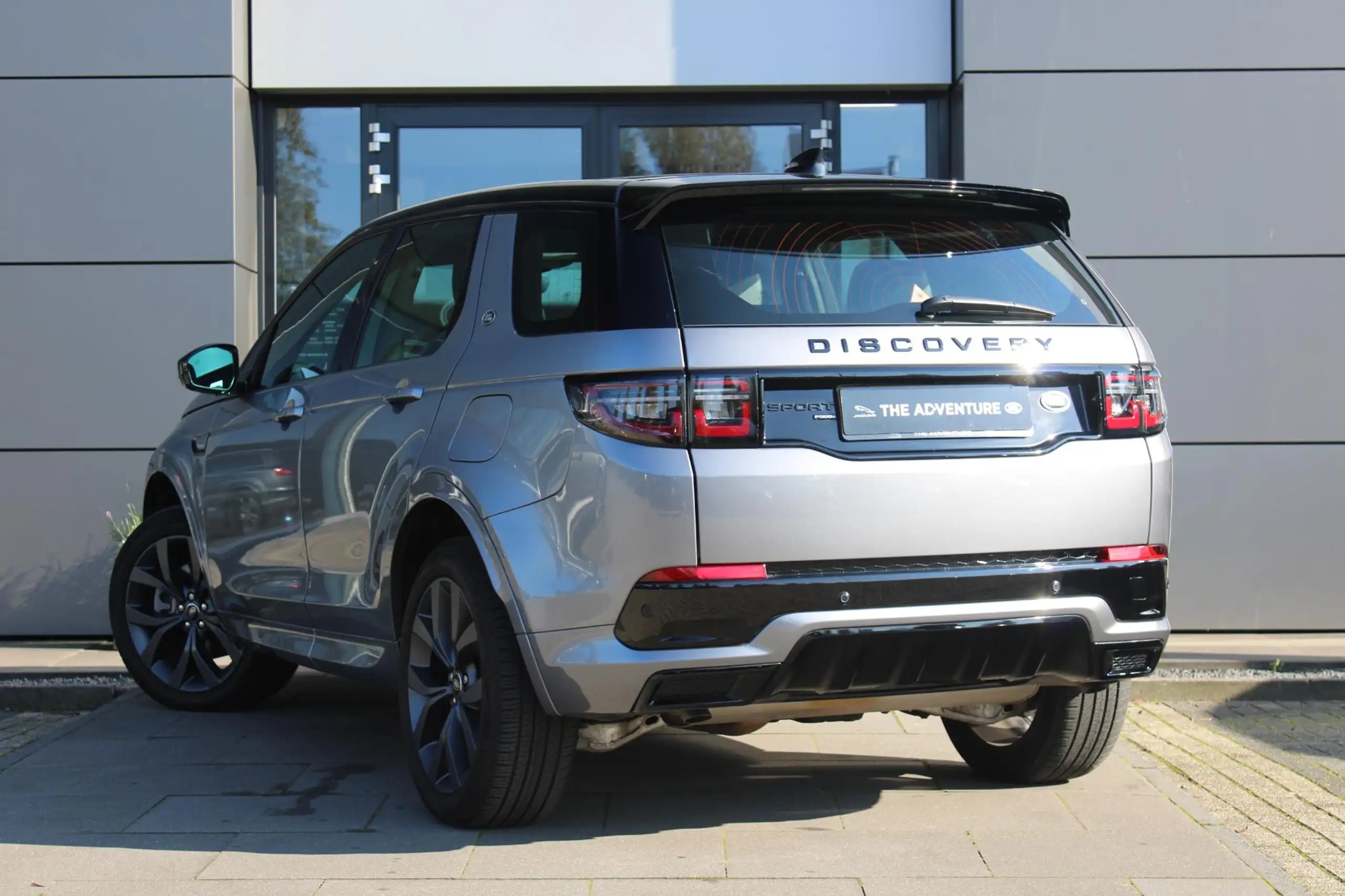 Land Rover - Discovery Sport