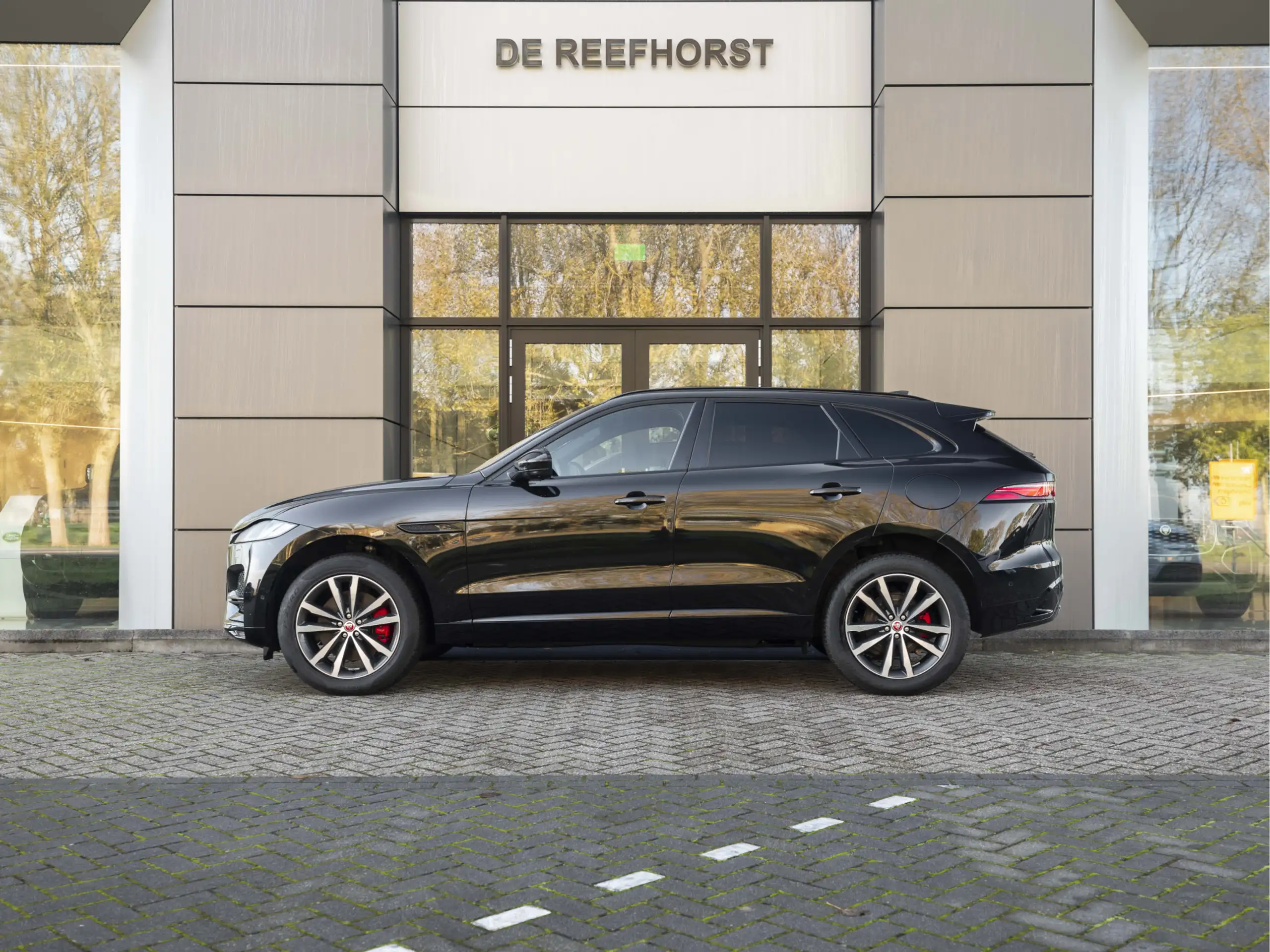 Jaguar - F-Pace