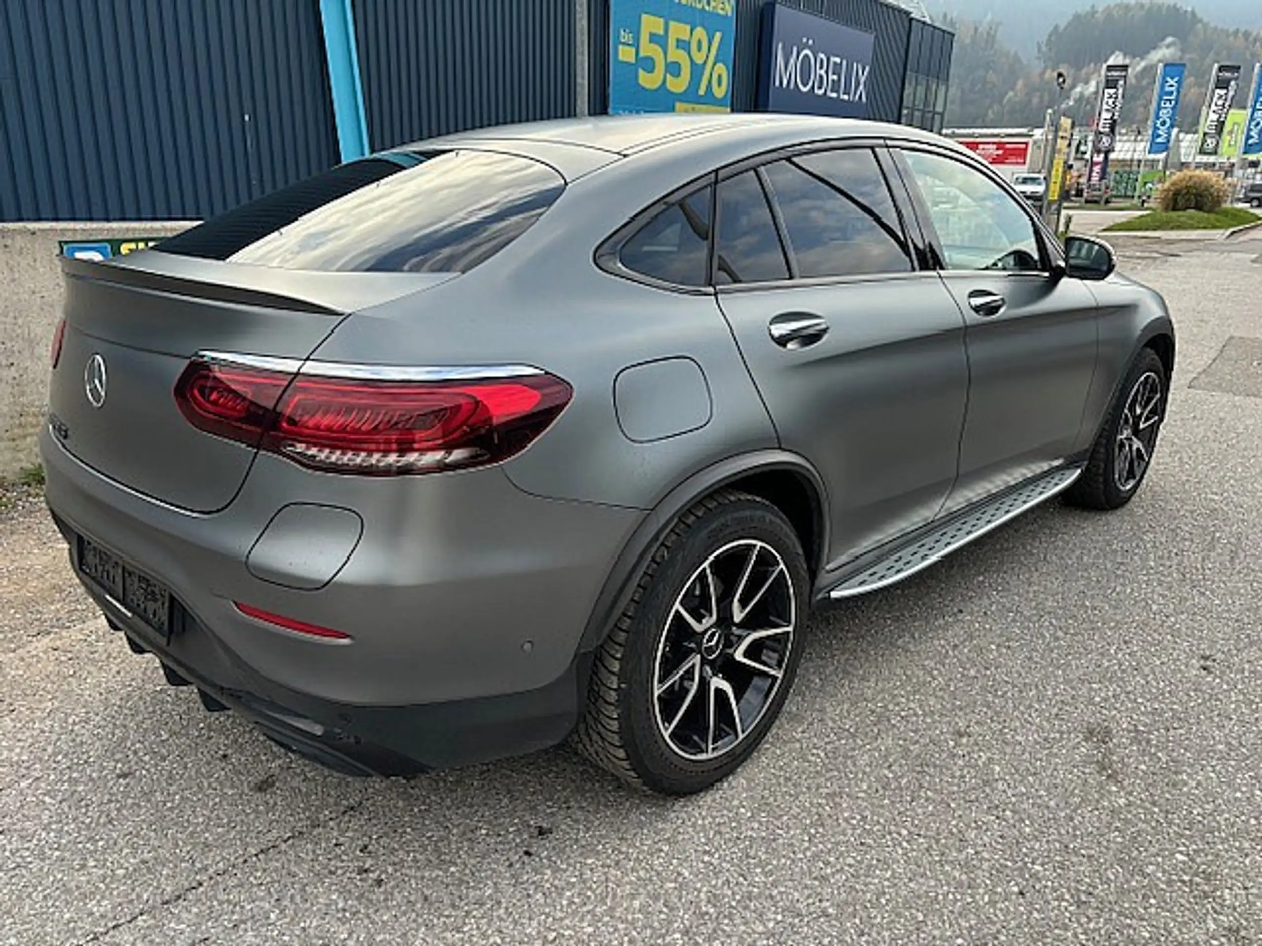 Mercedes-Benz - GLC 300