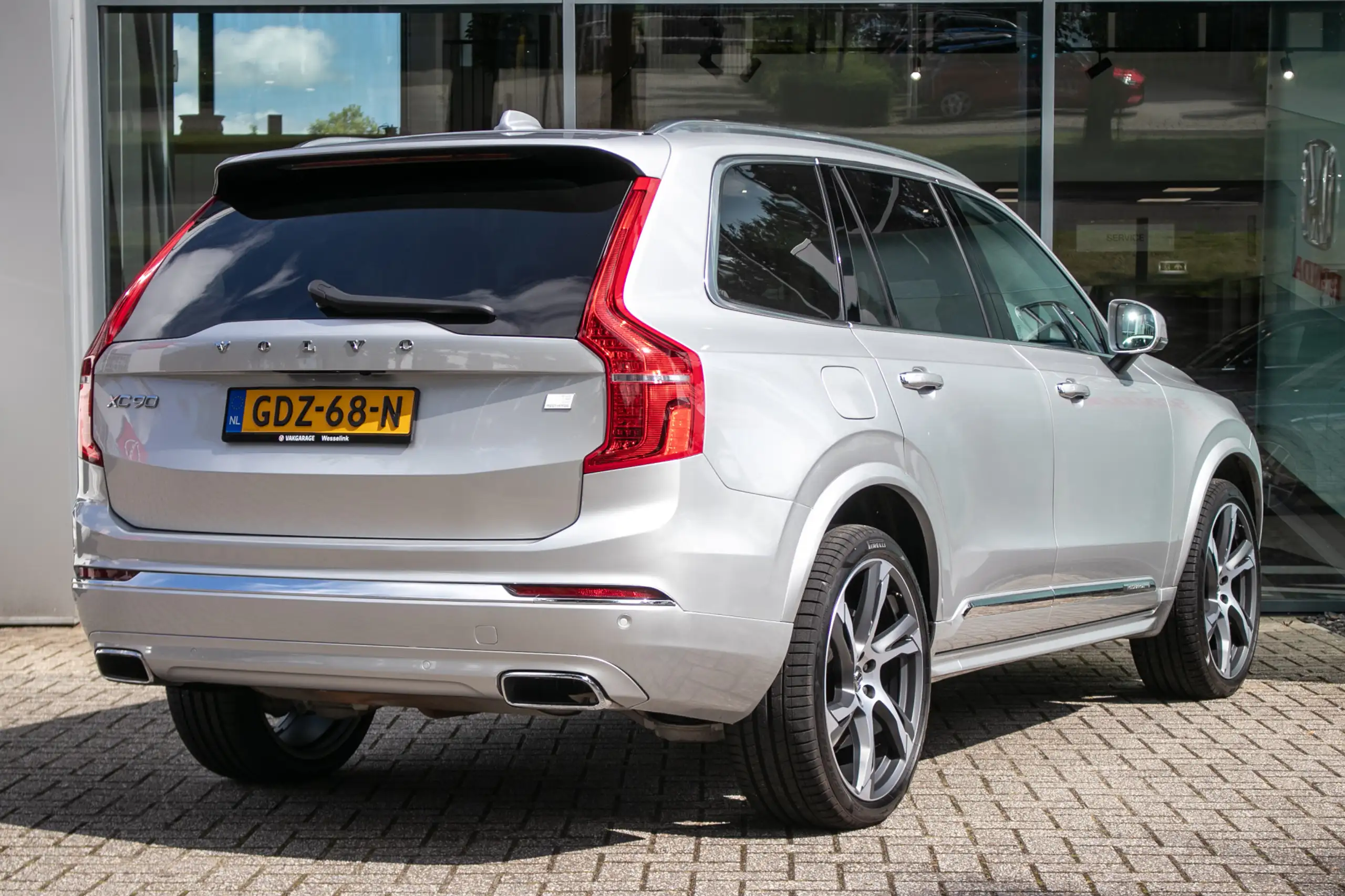 Volvo - XC90