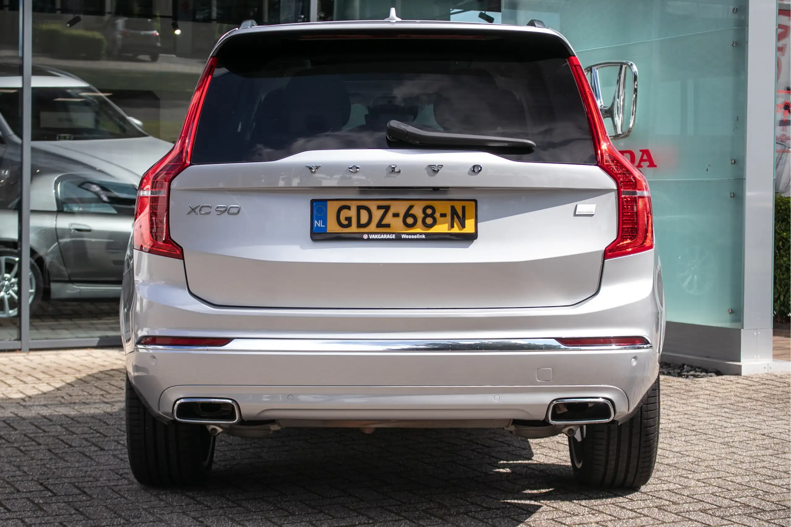 Volvo - XC90