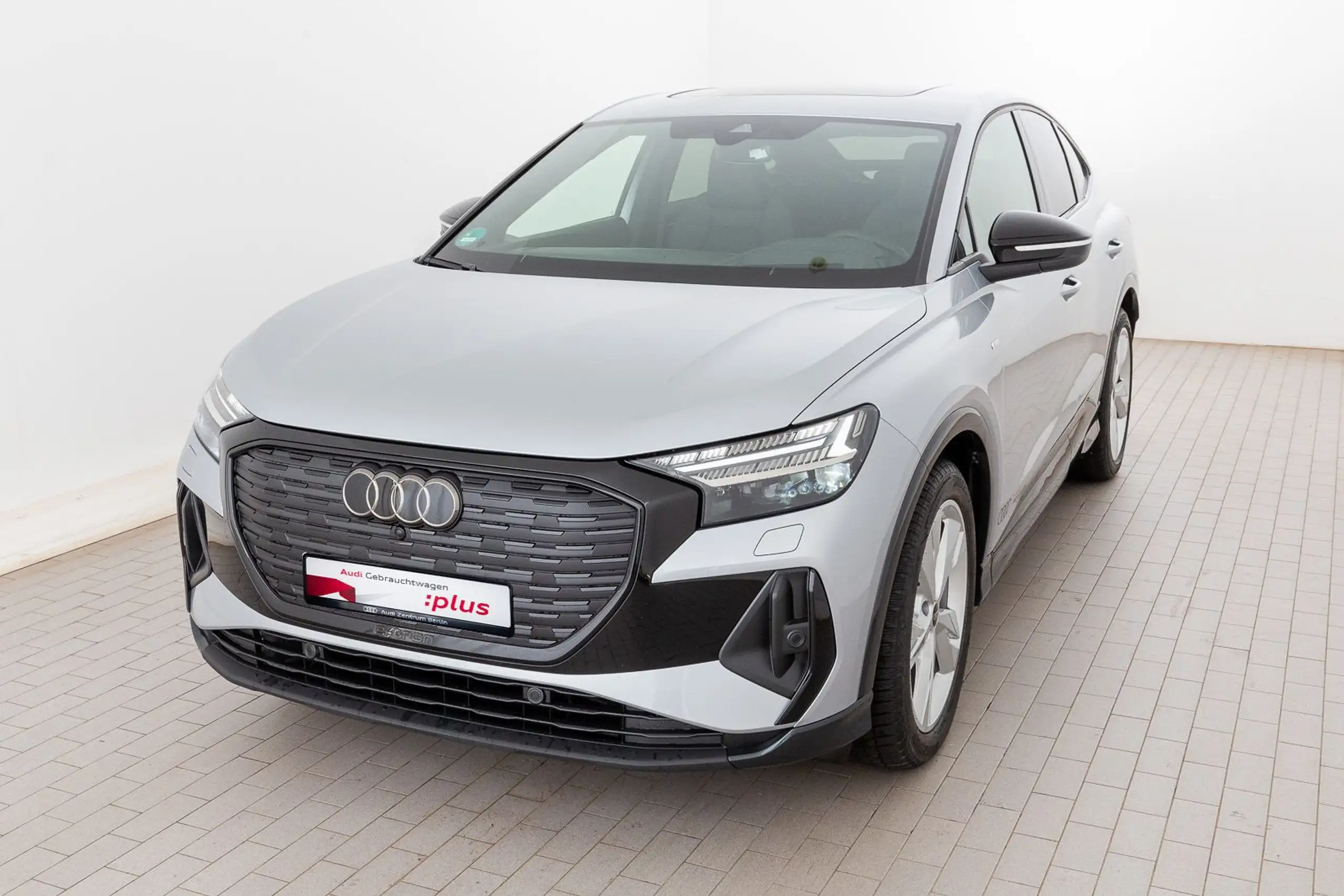 Audi - Q4 e-tron