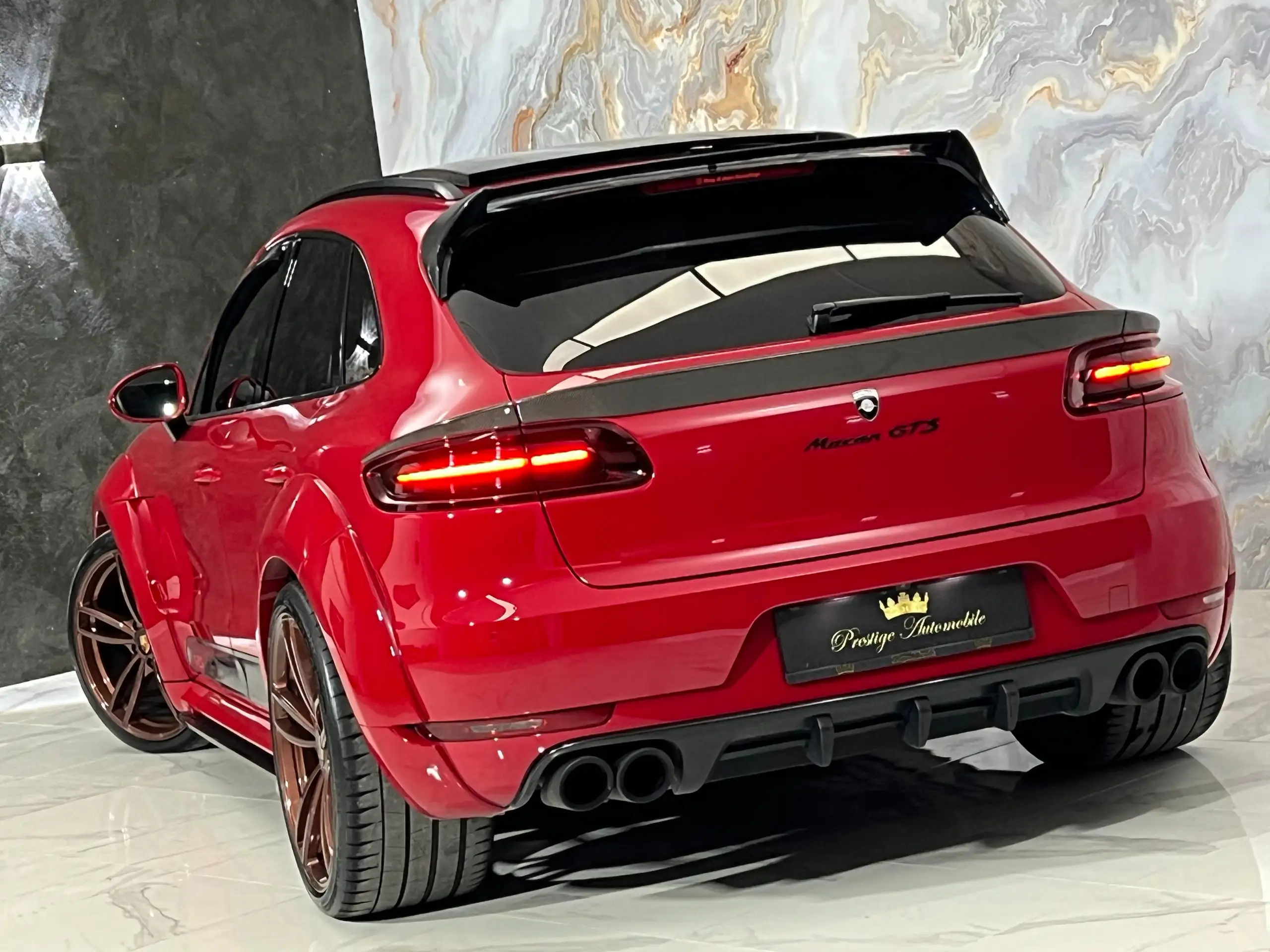 Porsche - Macan