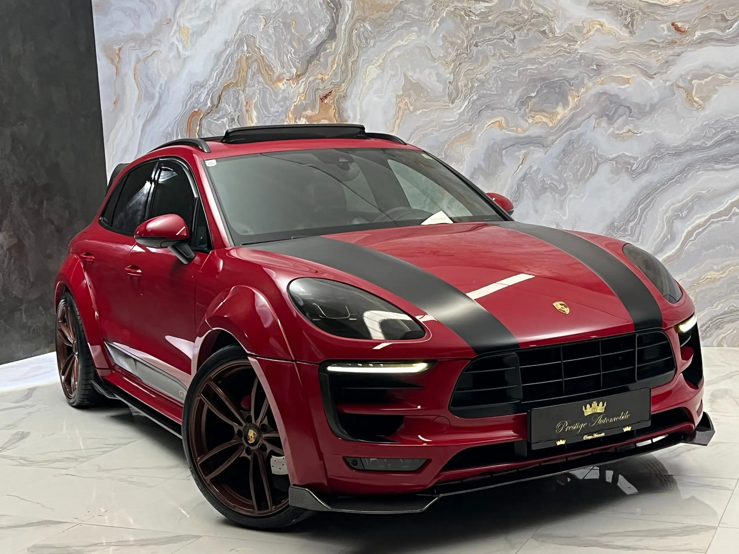 Porsche - Macan