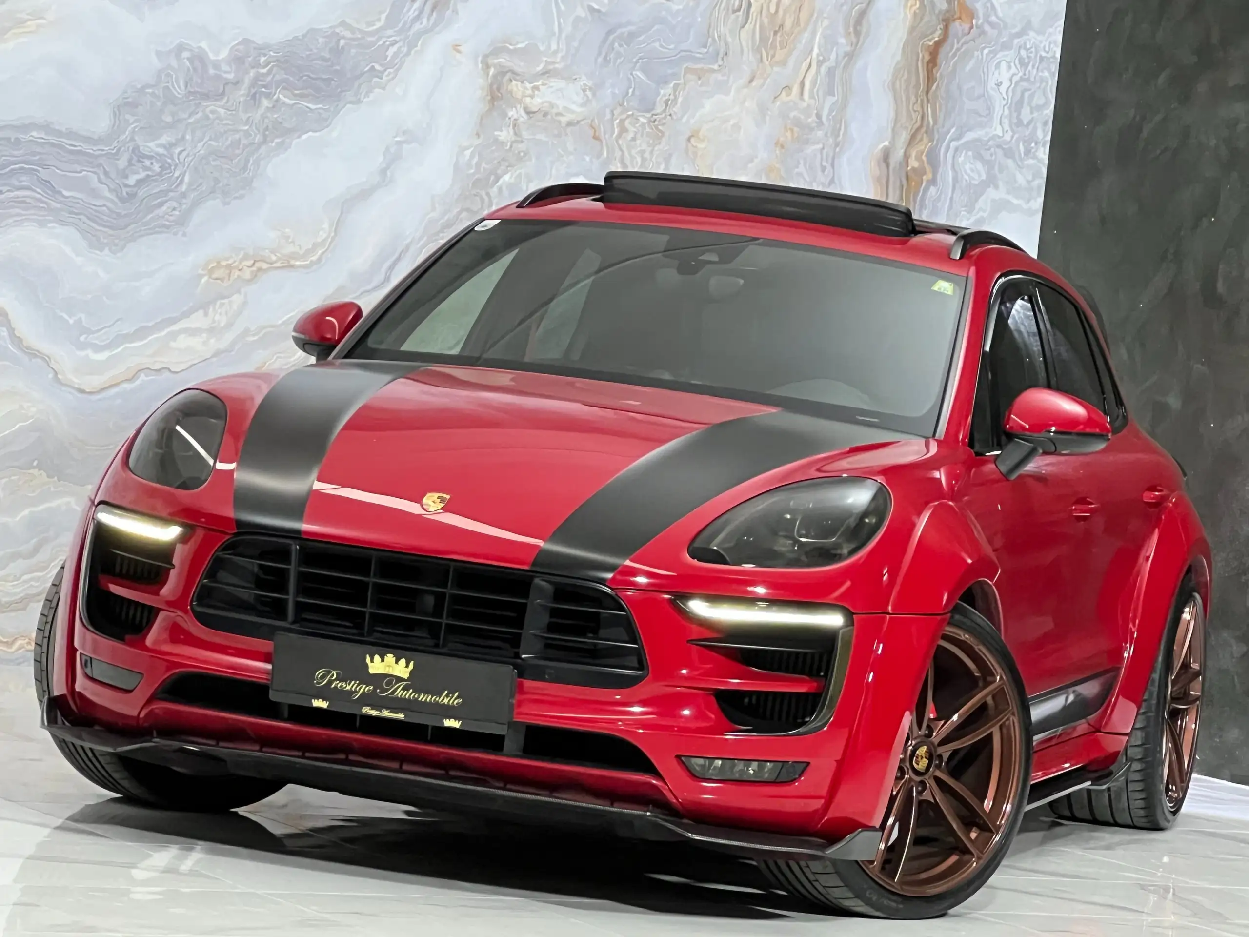 Porsche - Macan