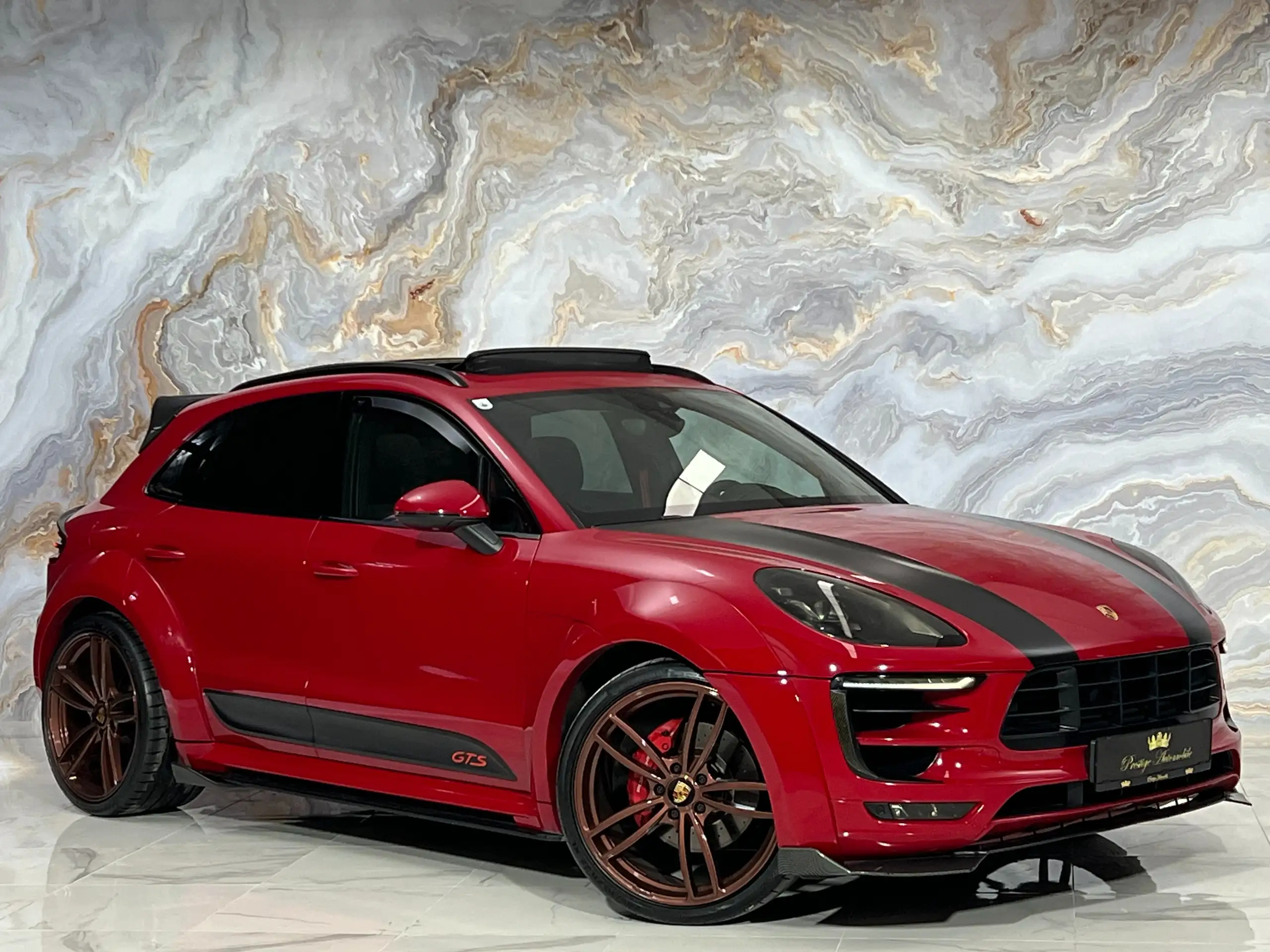 Porsche - Macan