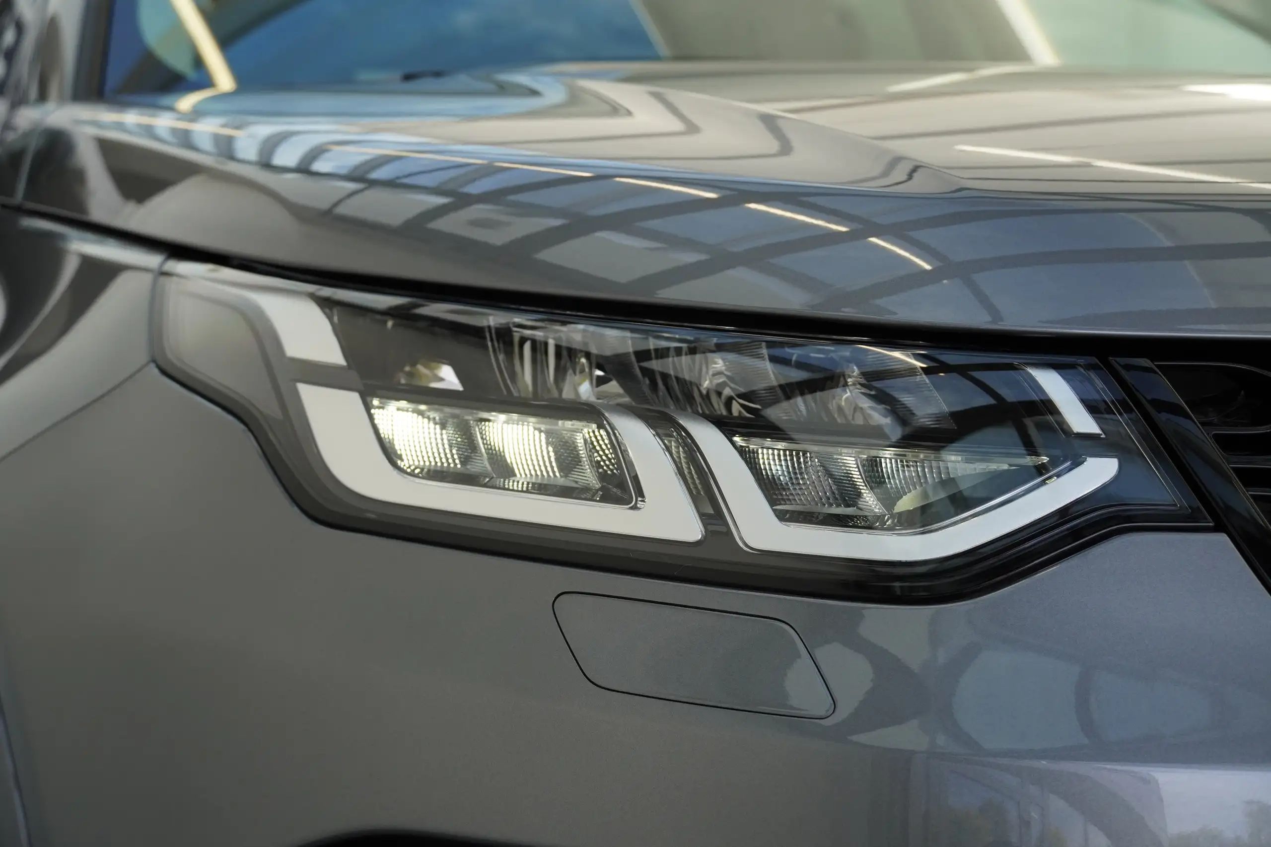 Land Rover - Discovery Sport