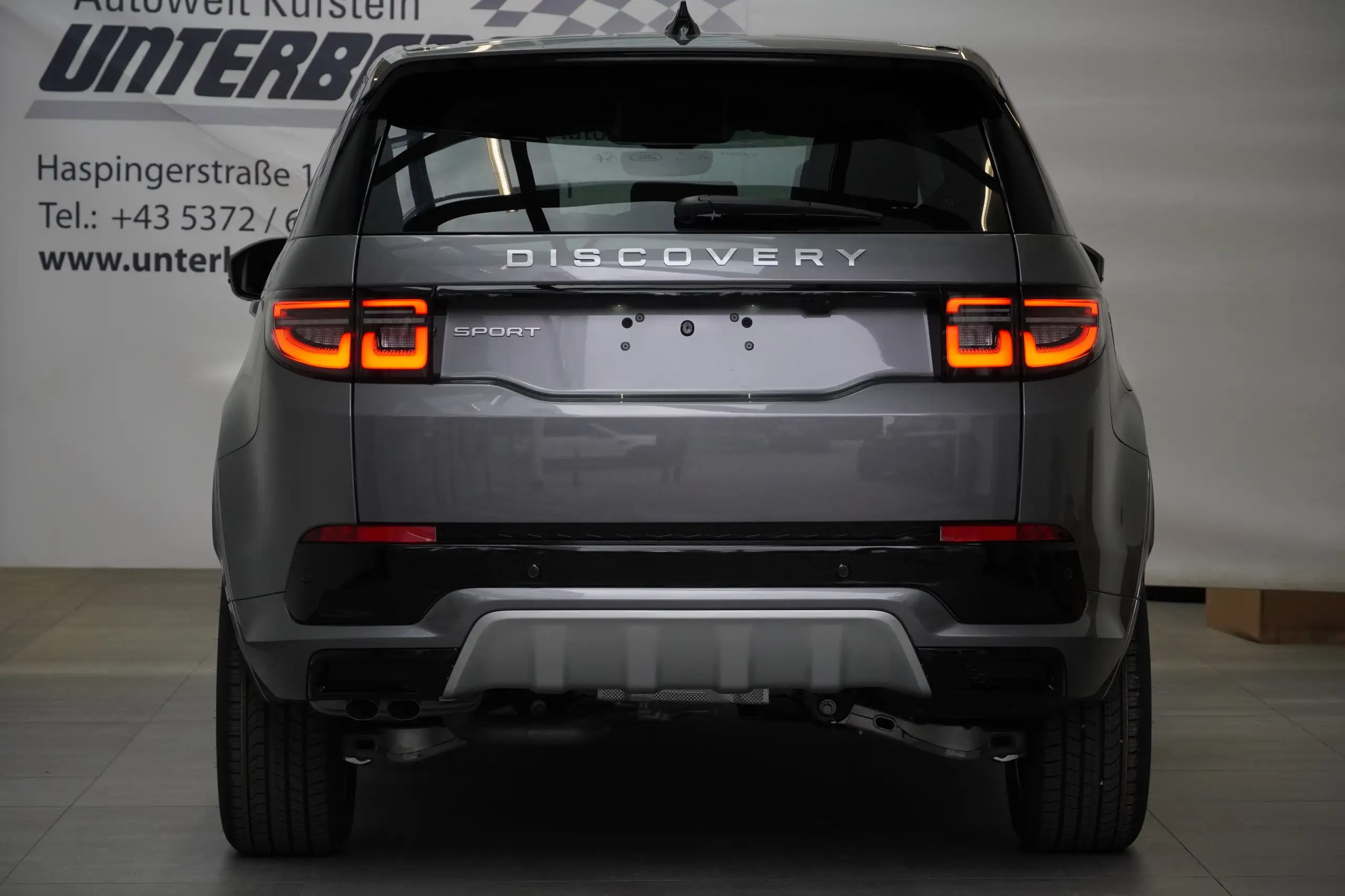 Land Rover - Discovery Sport