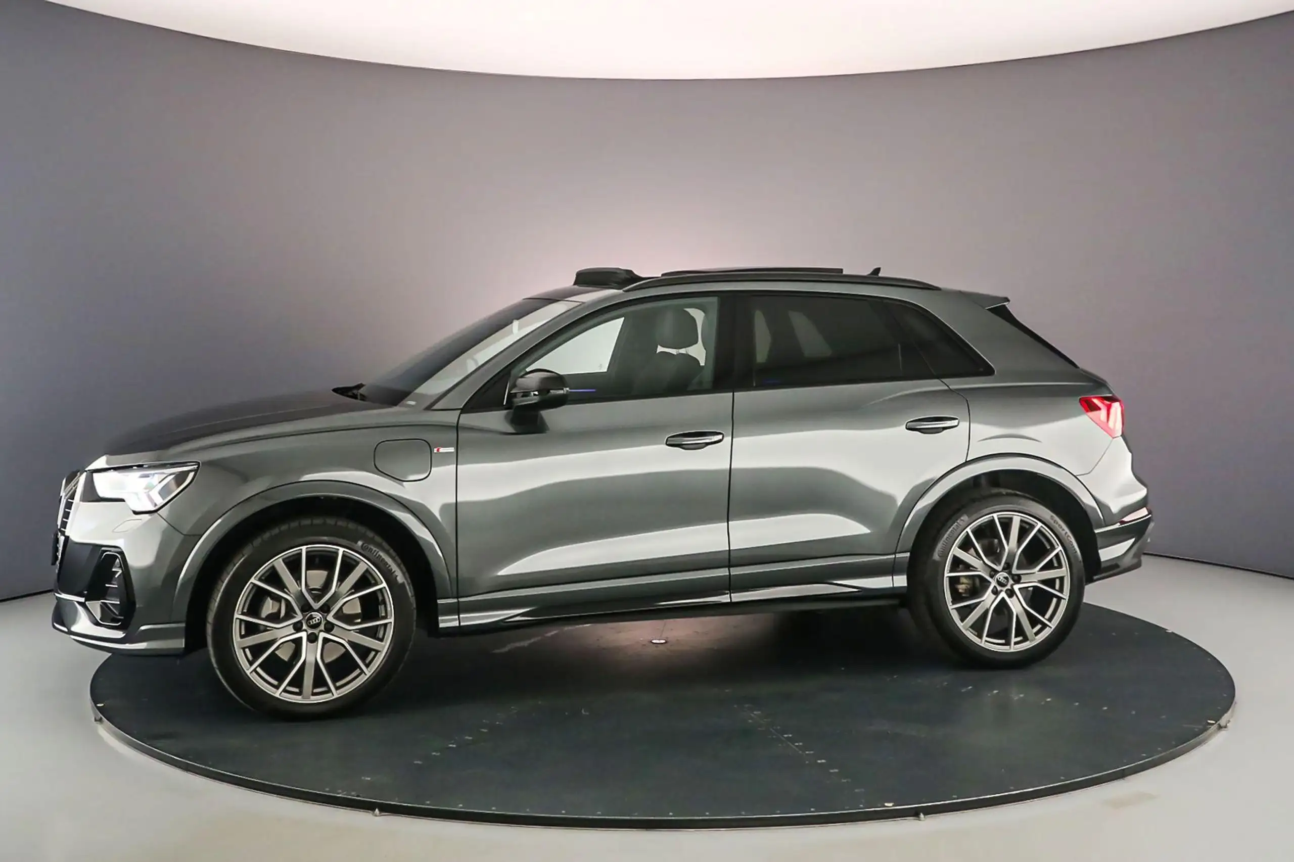 Audi - Q3