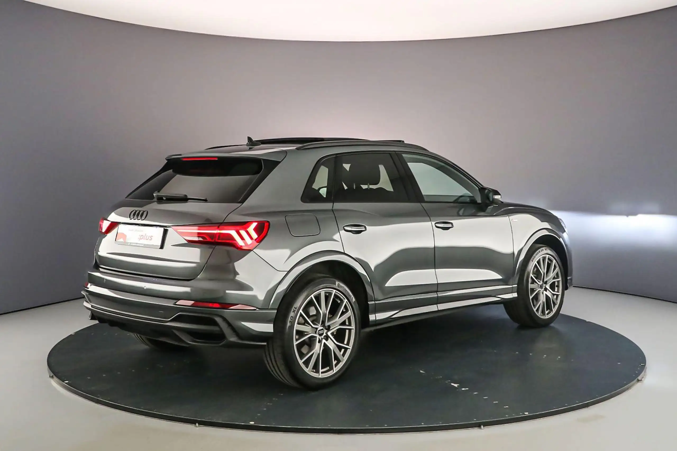 Audi - Q3