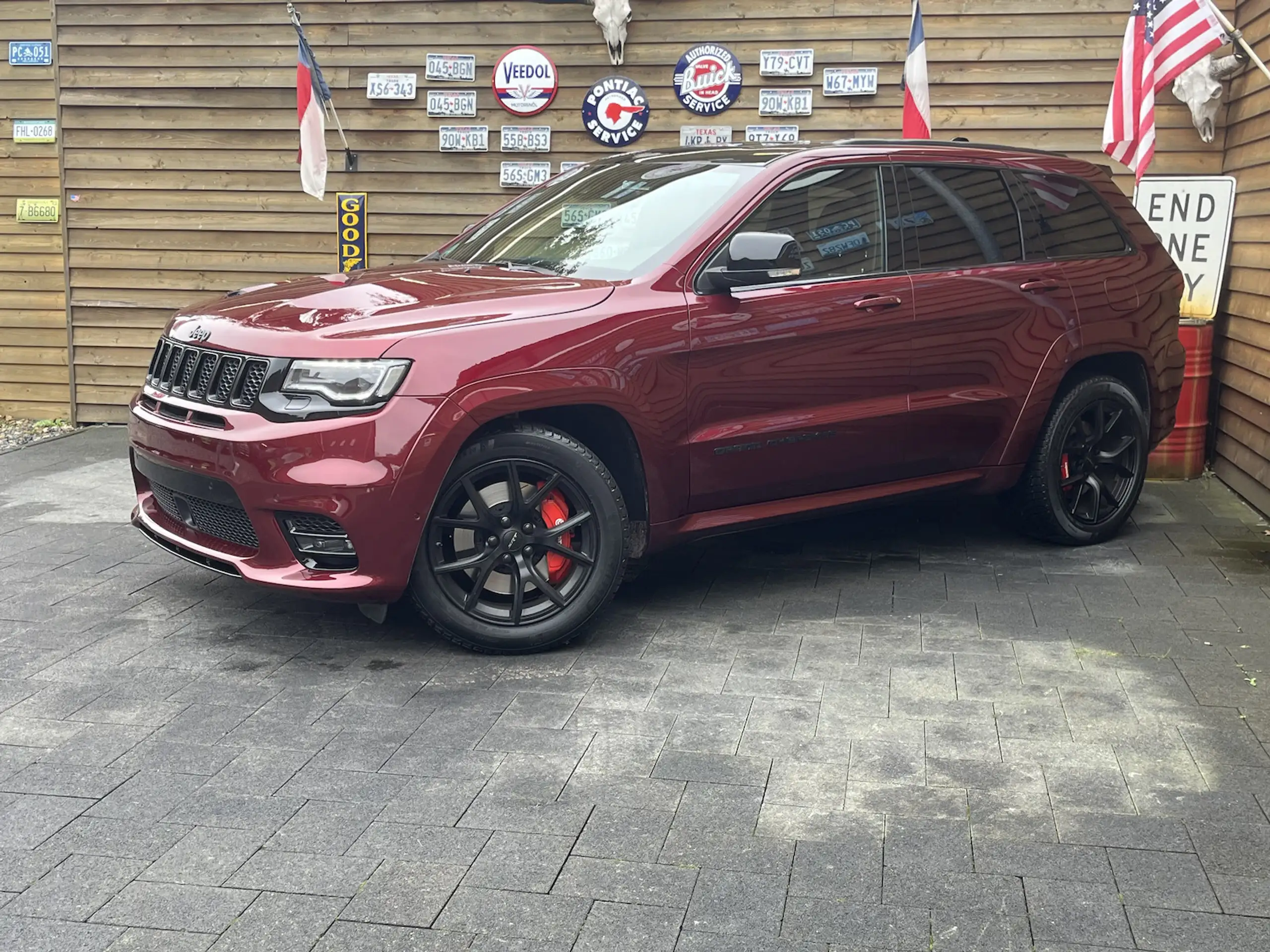 Jeep - Grand Cherokee