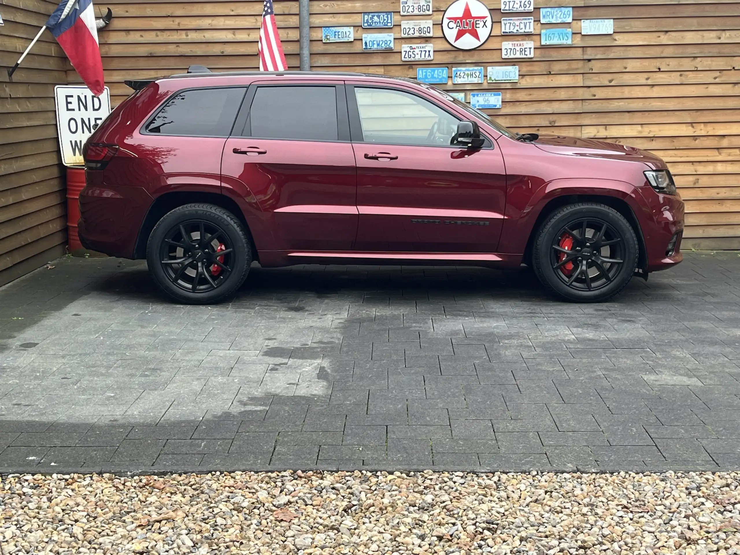 Jeep - Grand Cherokee