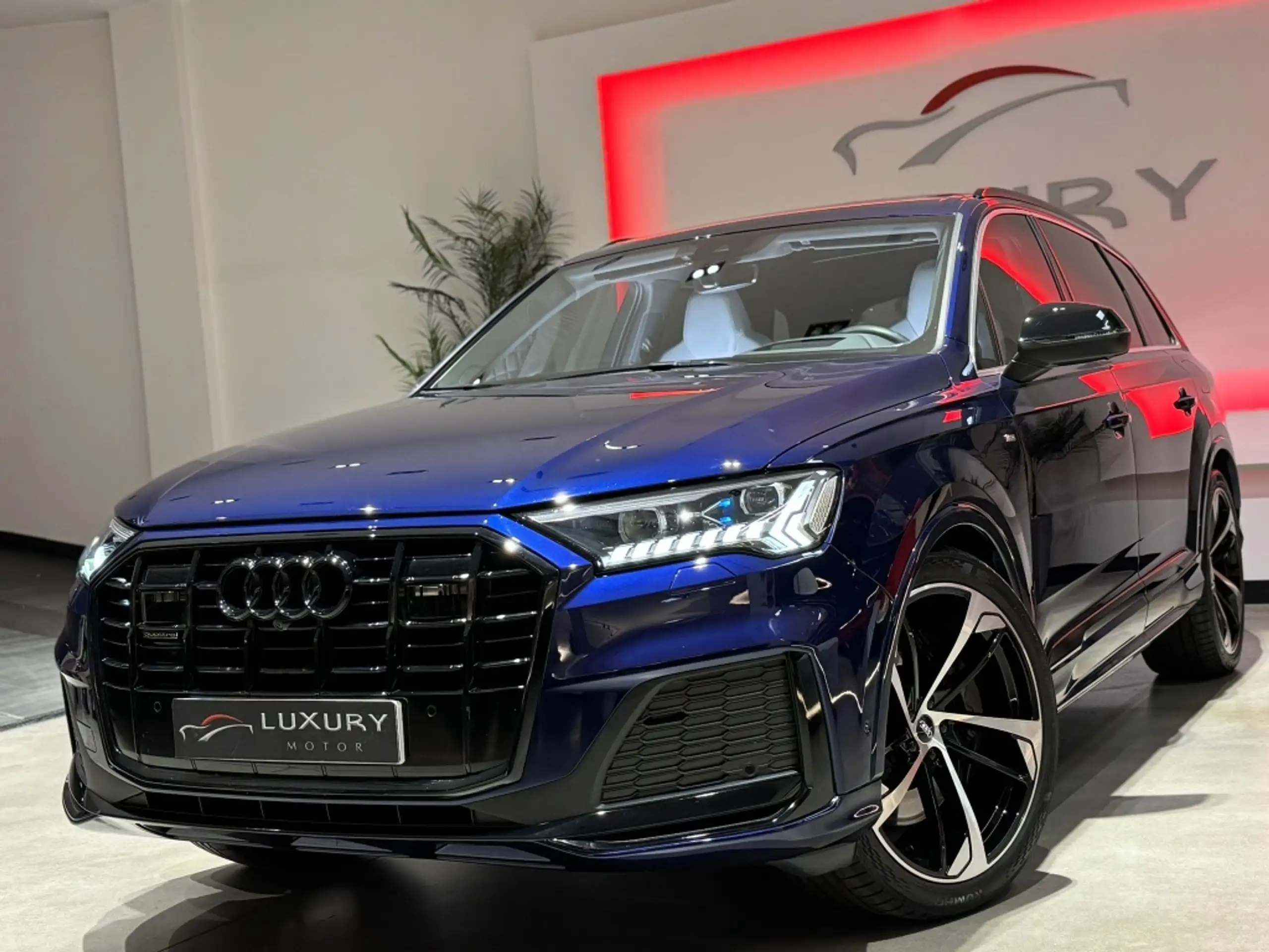 Audi - Q7