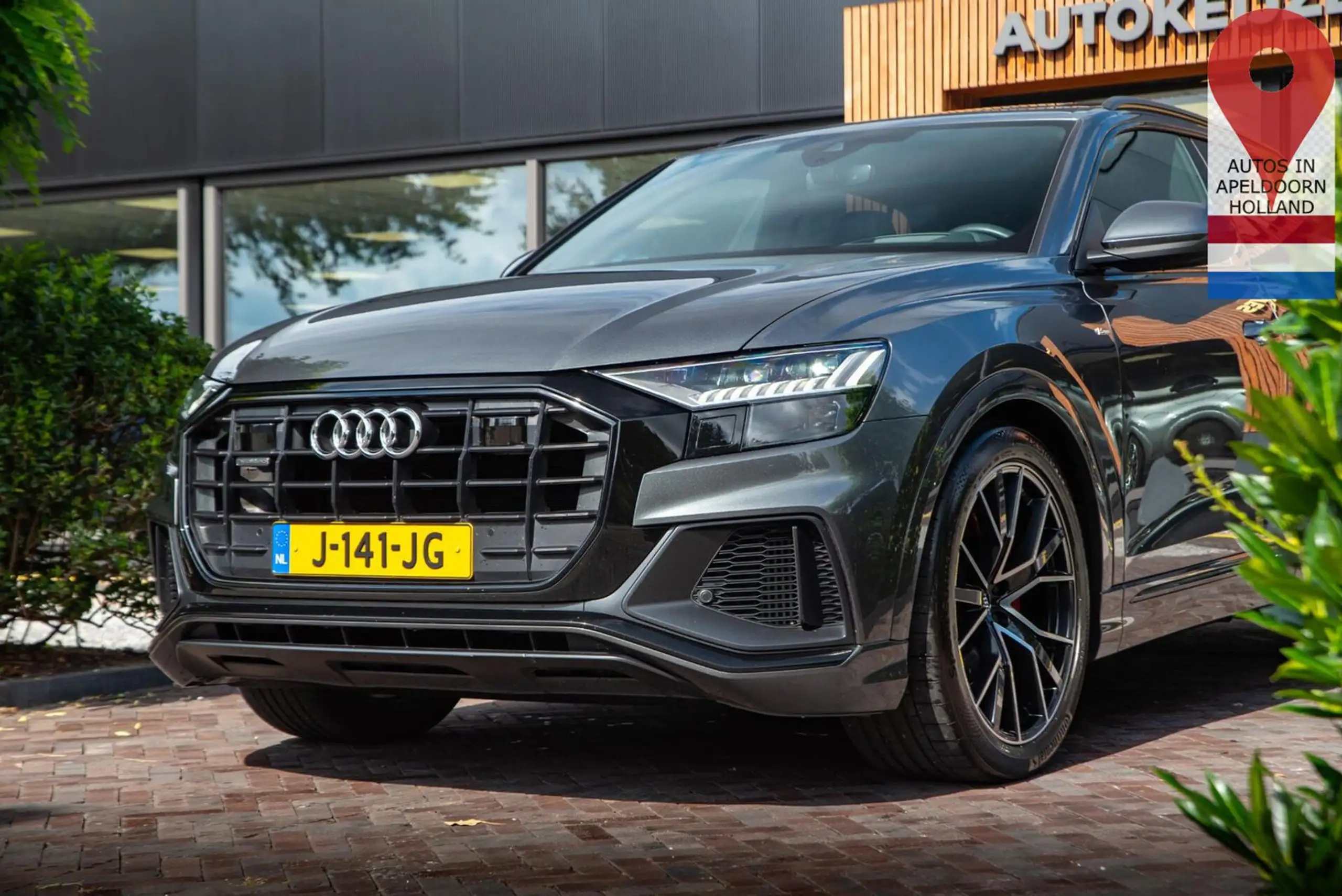 Audi - Q8