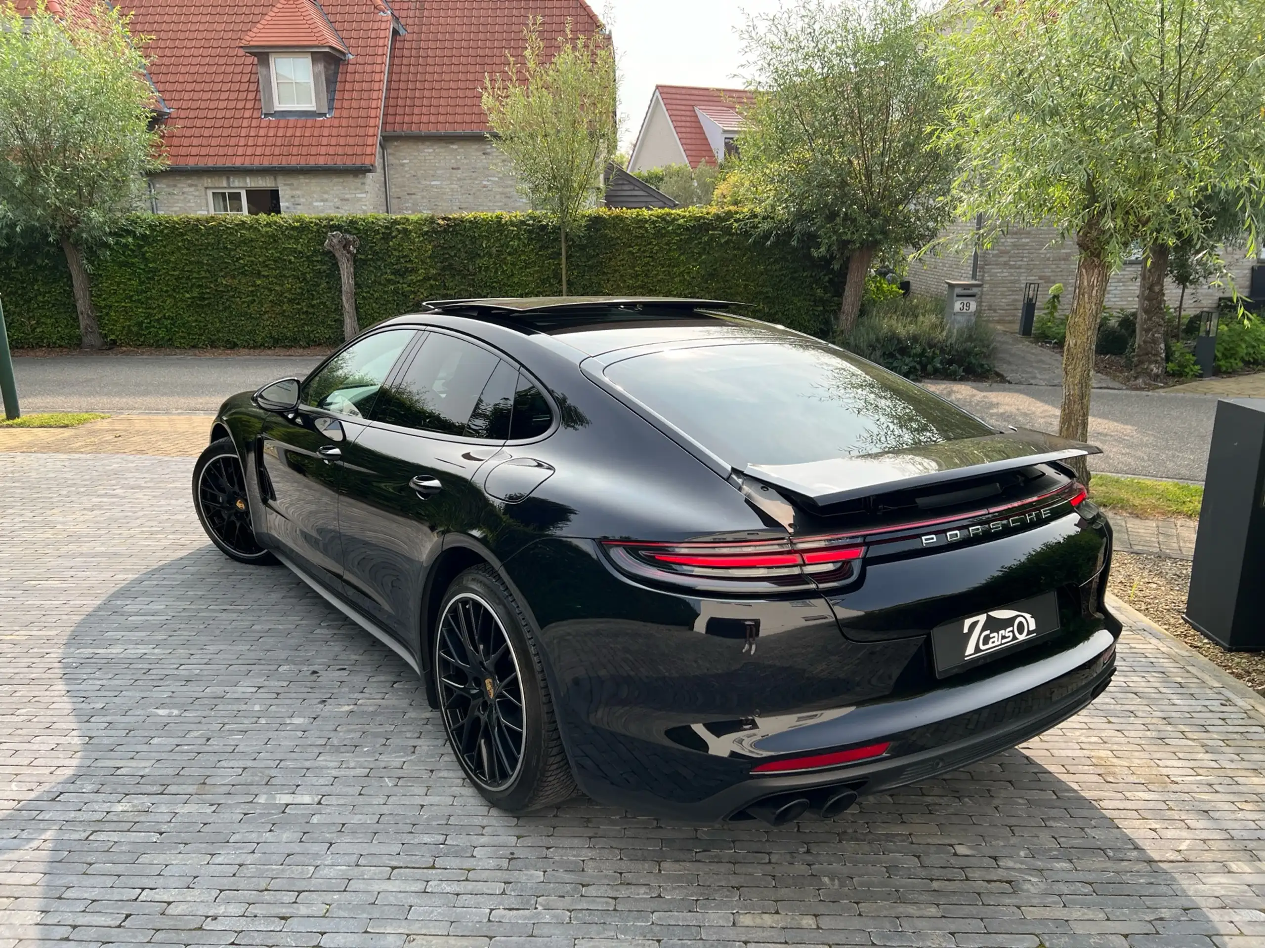 Porsche - Panamera