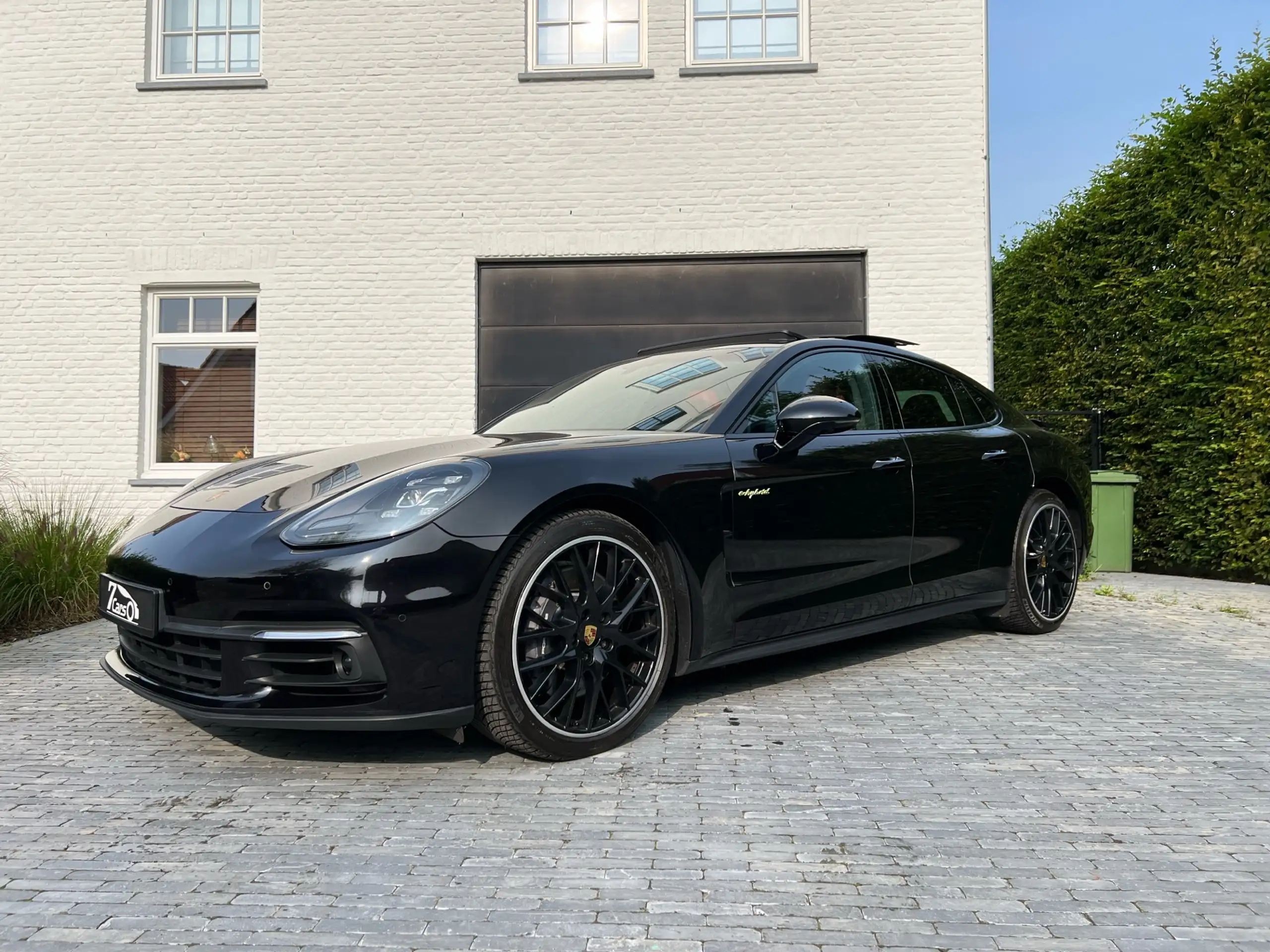 Porsche - Panamera