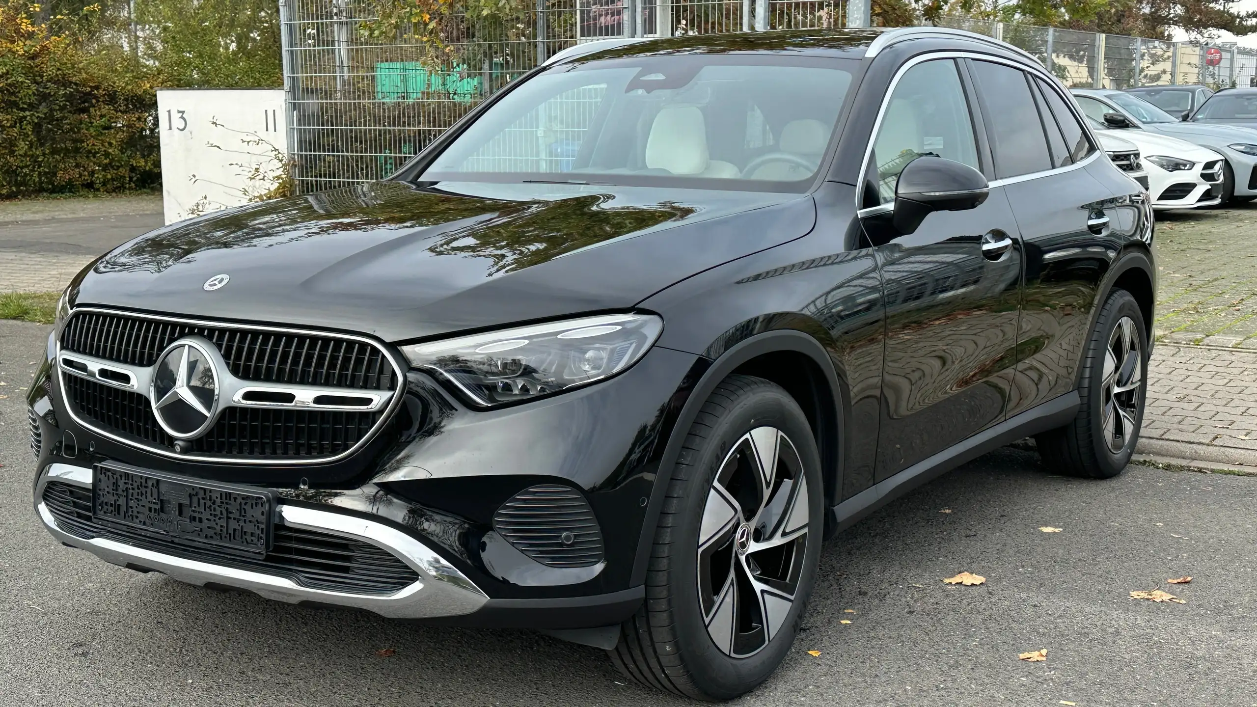 Mercedes-Benz - GLC 220