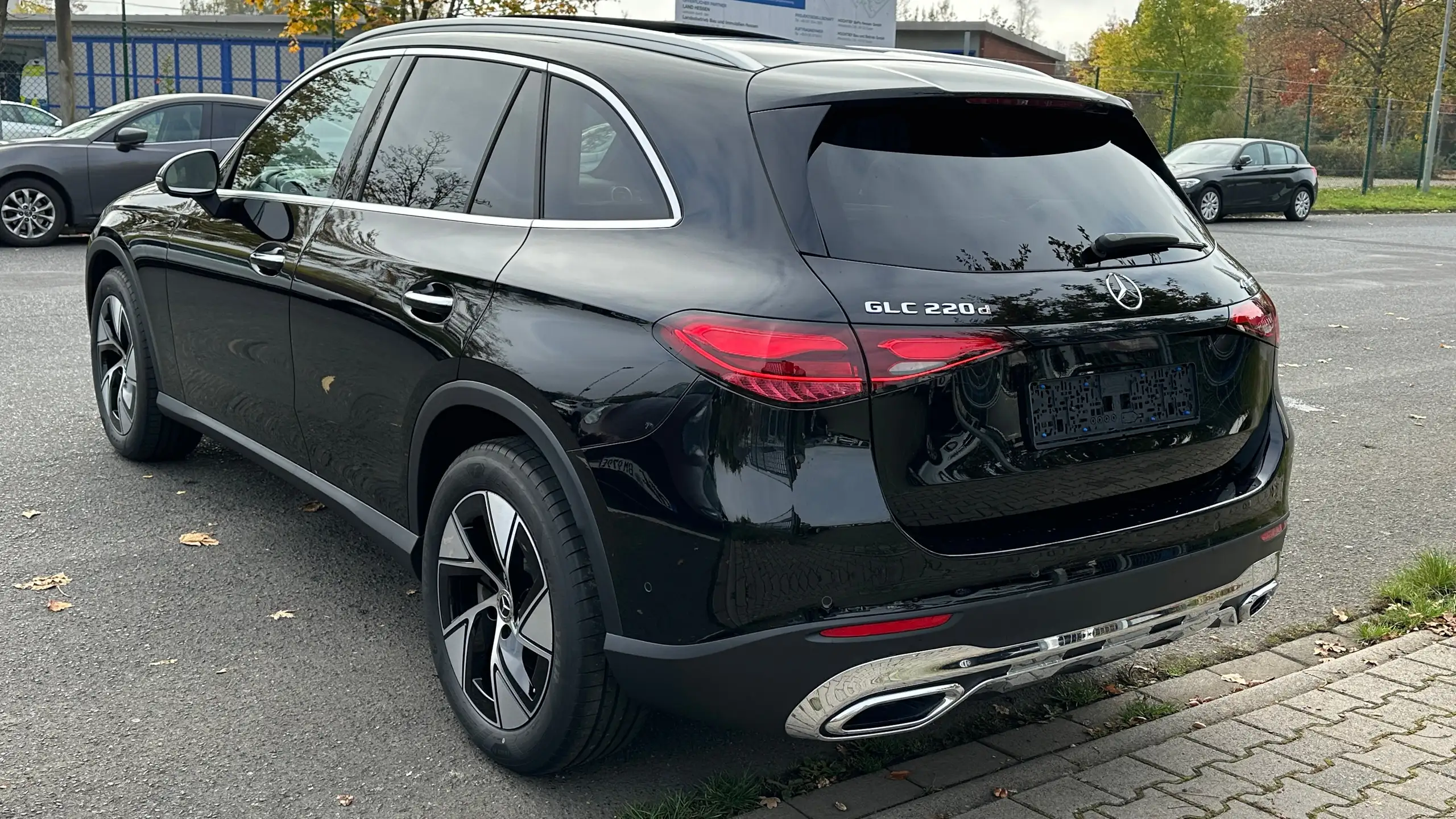 Mercedes-Benz - GLC 220