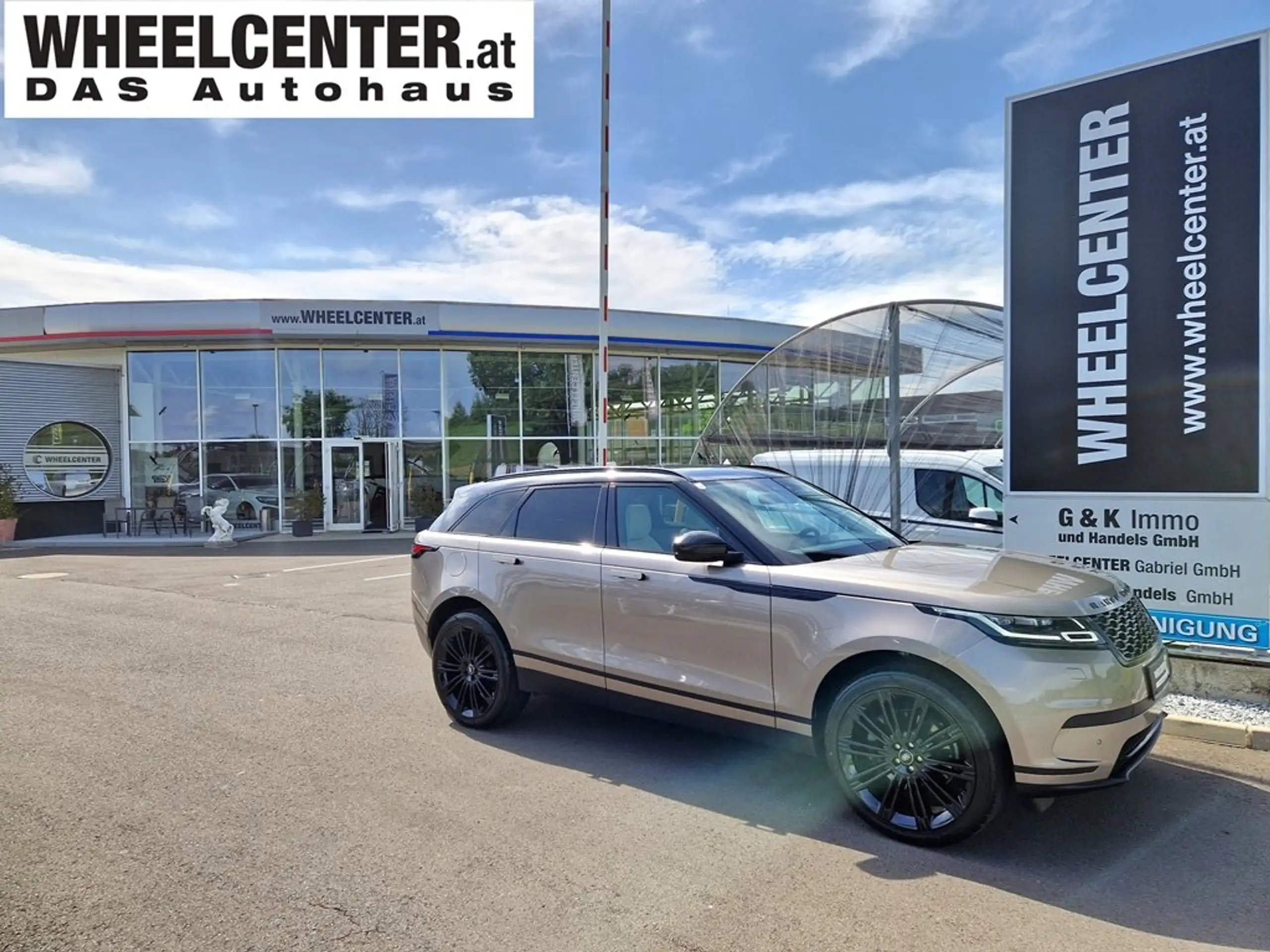 Land Rover - Range Rover Velar