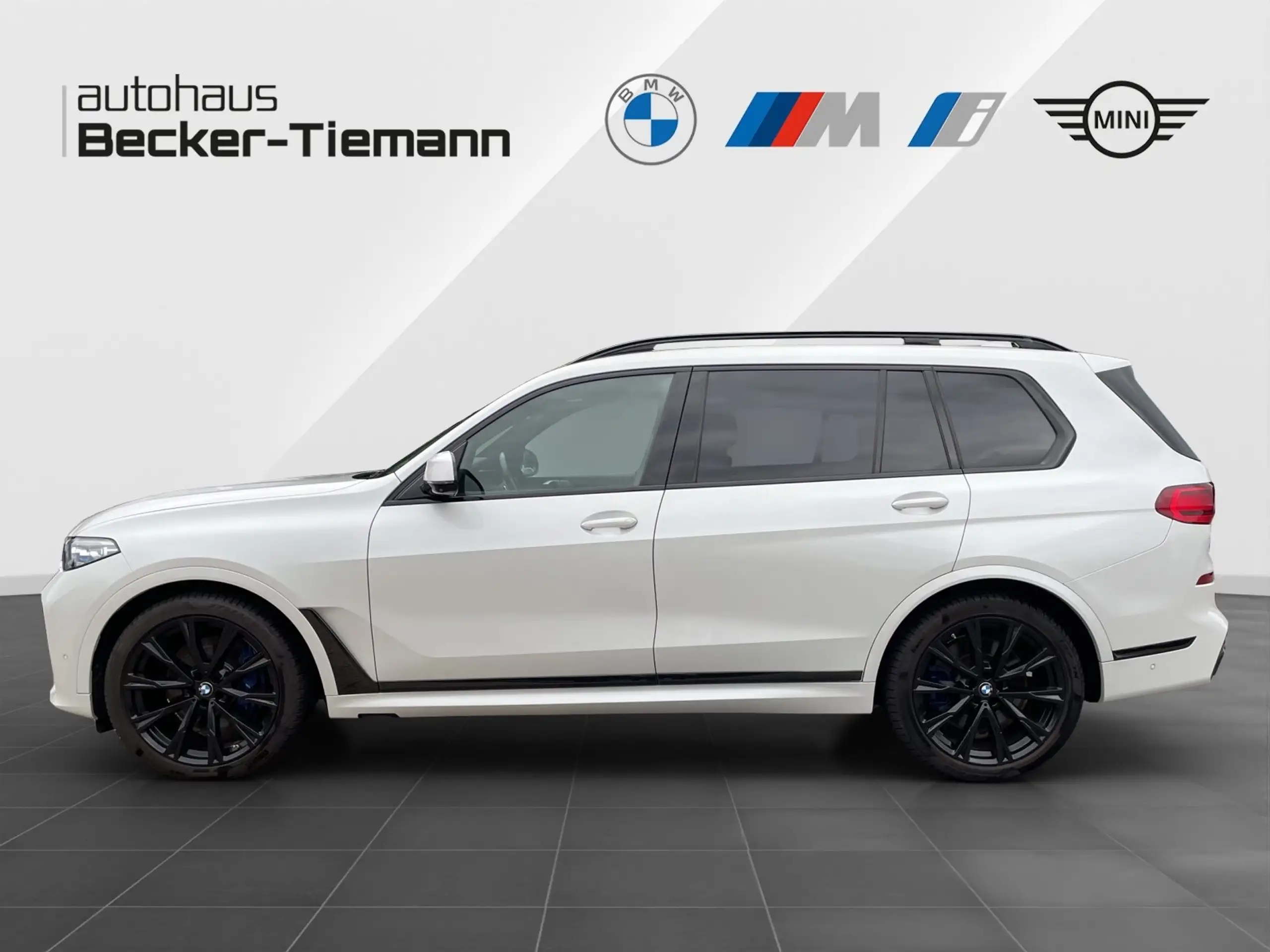 BMW - X7 M