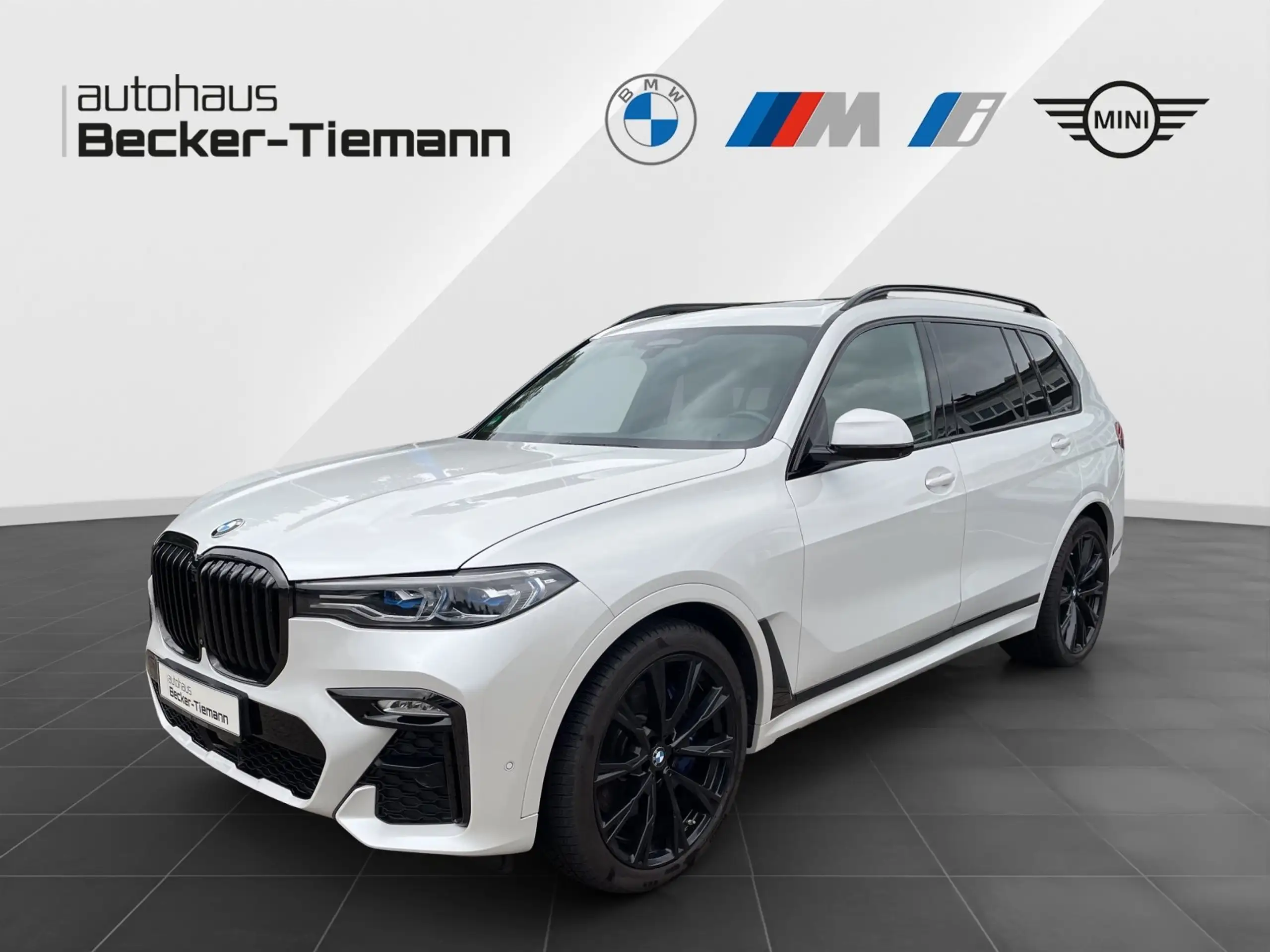 BMW - X7 M