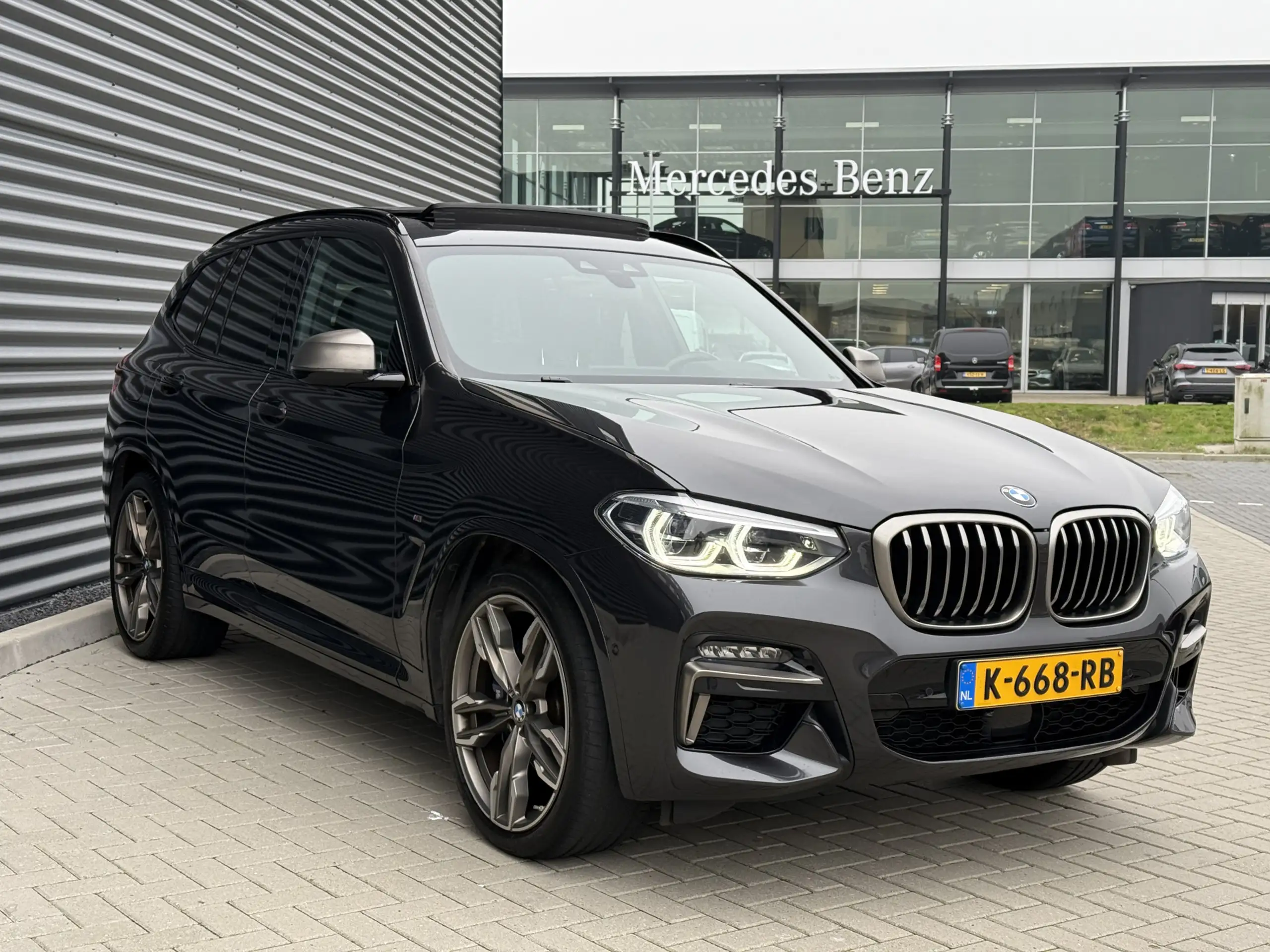 BMW - X3