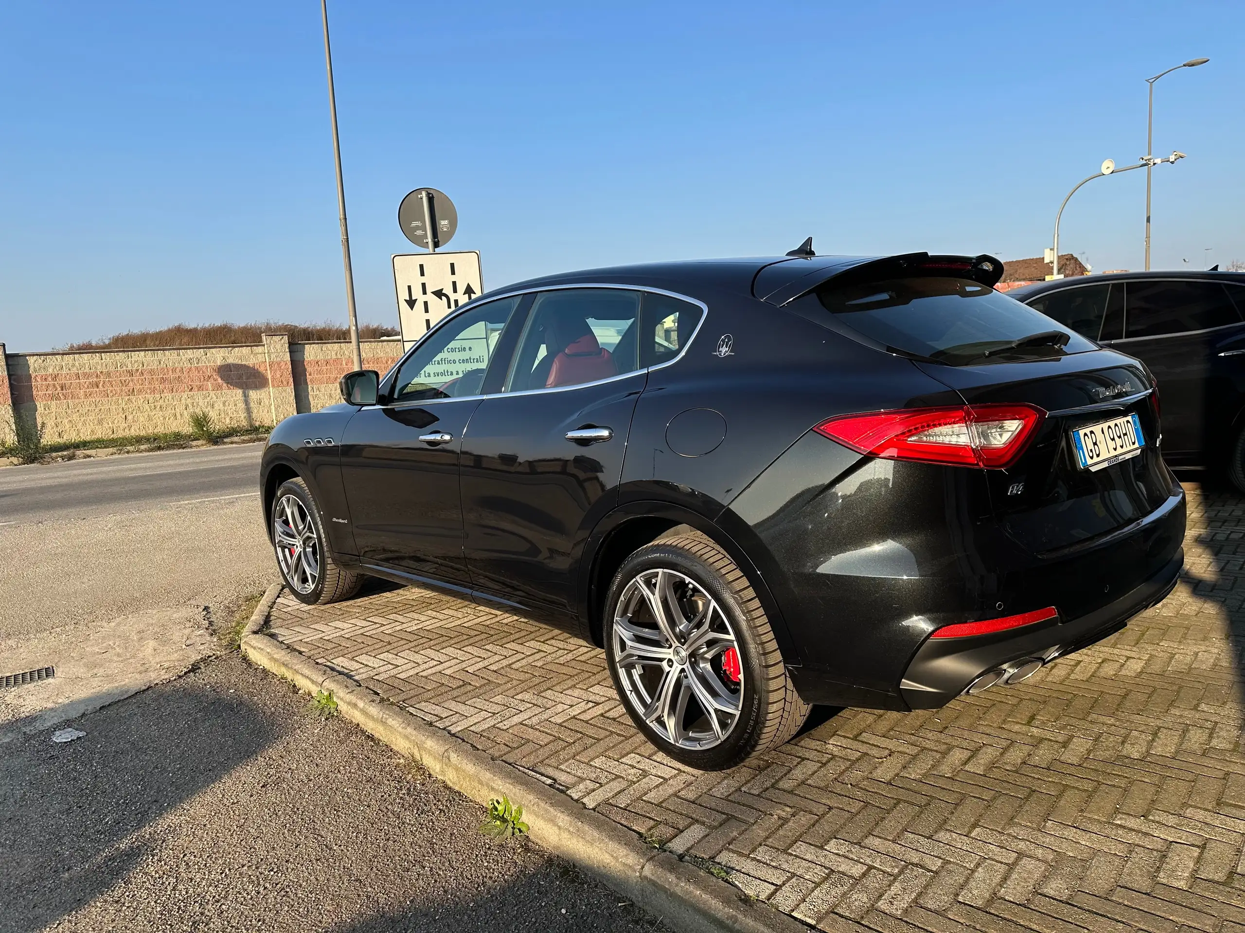 Maserati - Levante