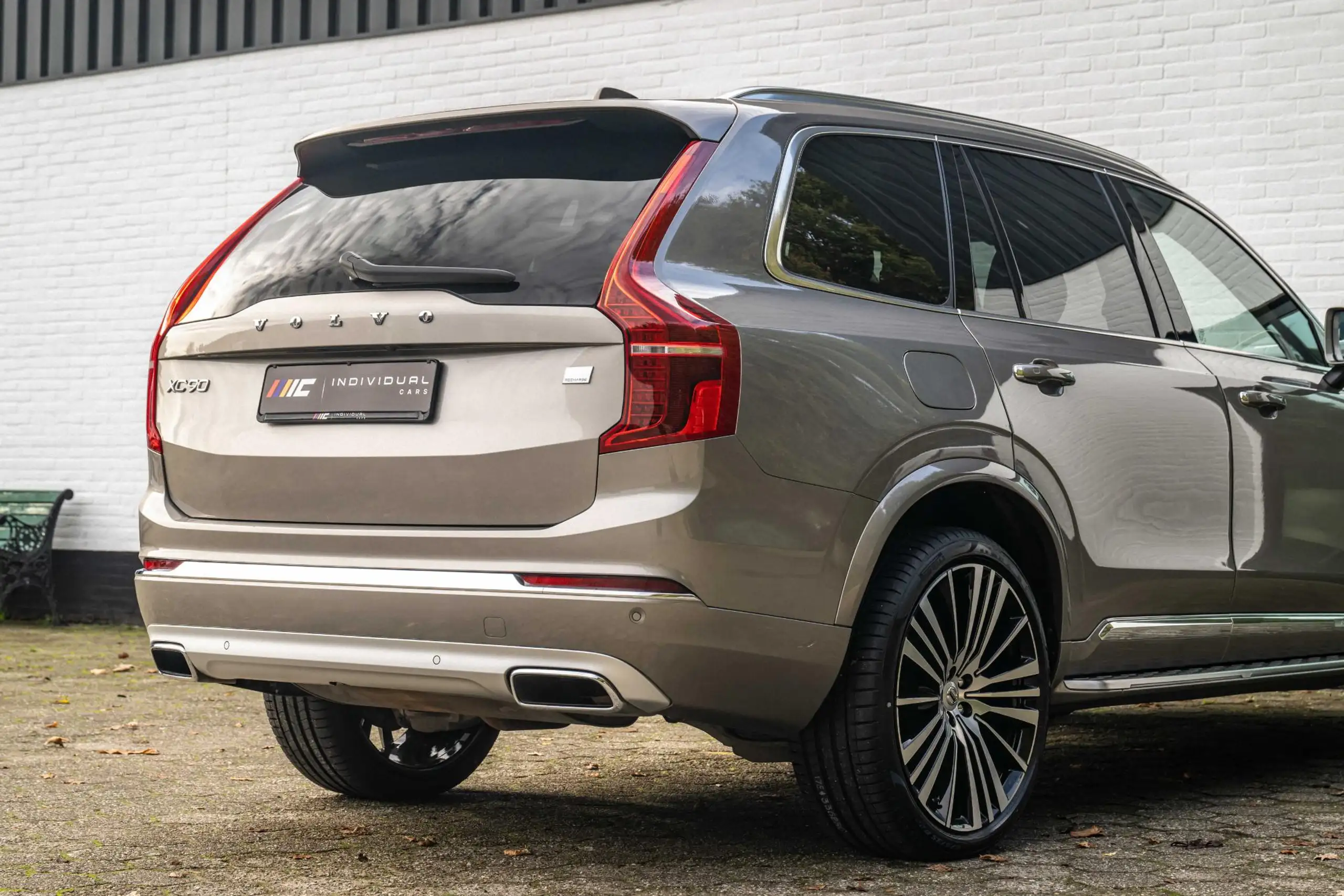 Volvo - XC90