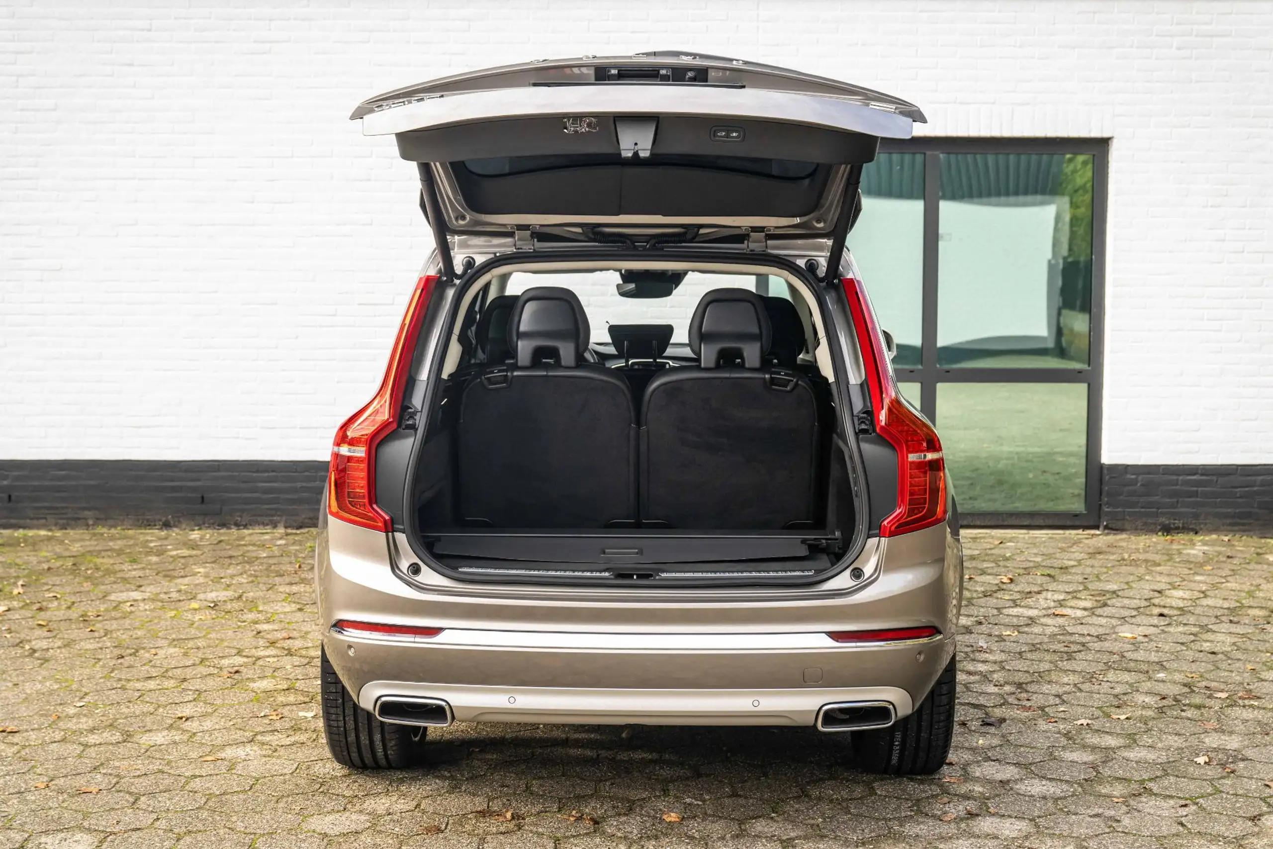 Volvo - XC90