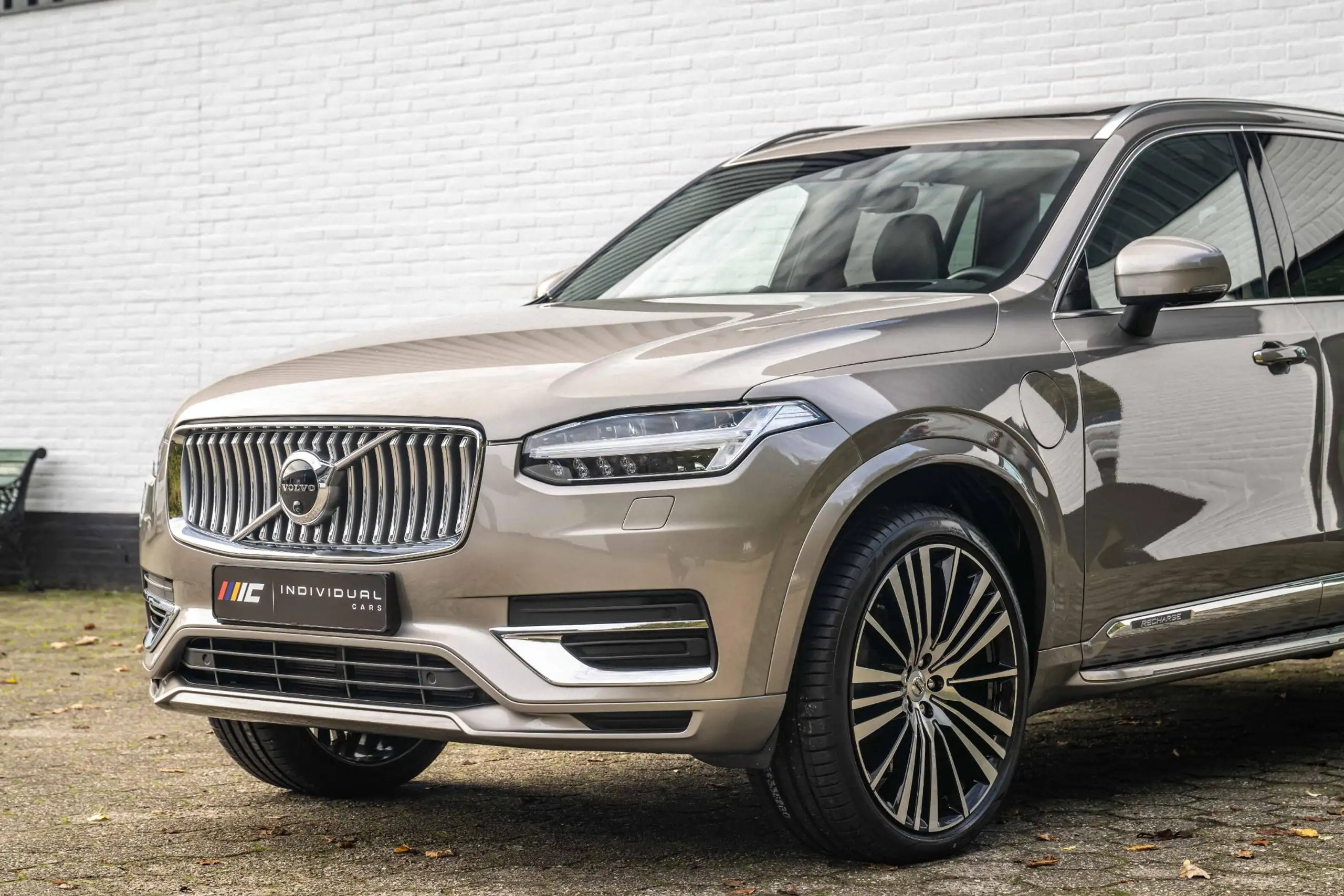 Volvo - XC90