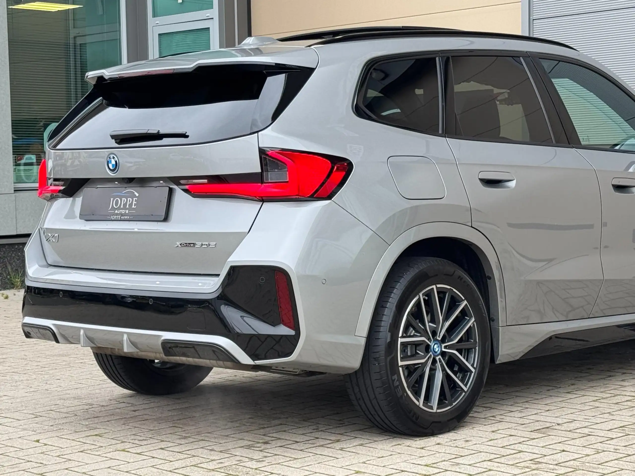 BMW - X1